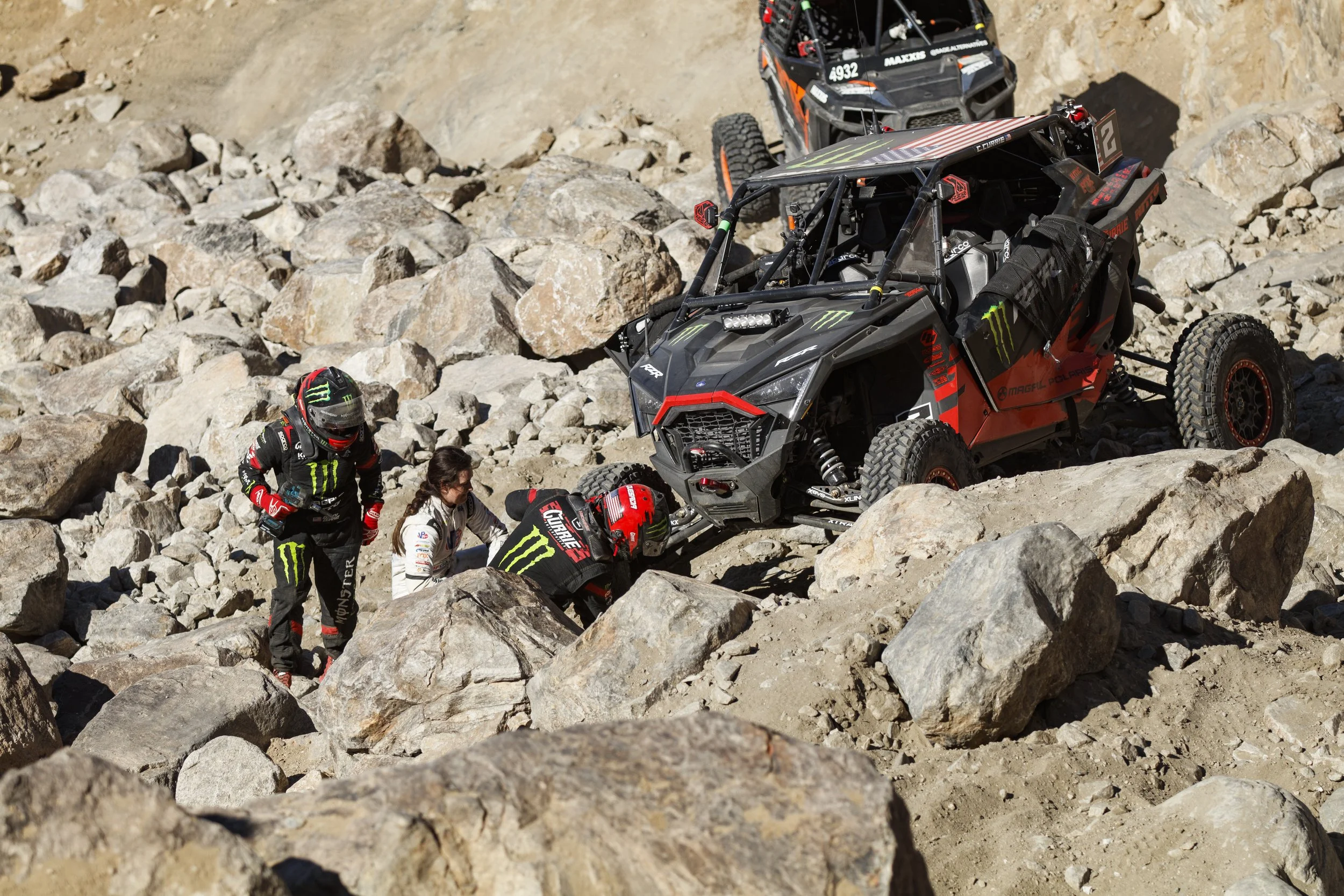 2_4_CaseyCurrie_KingOfHammers_UTVRace_PolarisRZRProXP_NoCrop_019.jpg