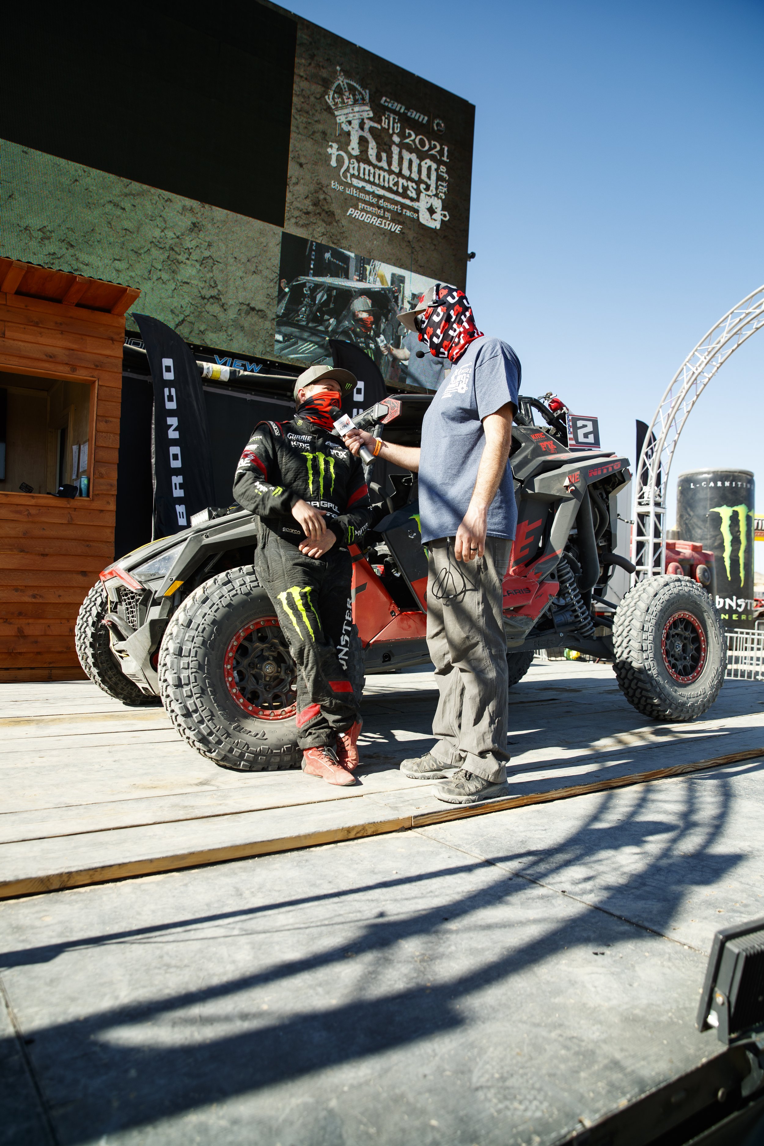 2_4_CaseyCurrie_KingOfHammers_UTVRace_PolarisRZRProXP_NoCrop_030.jpg