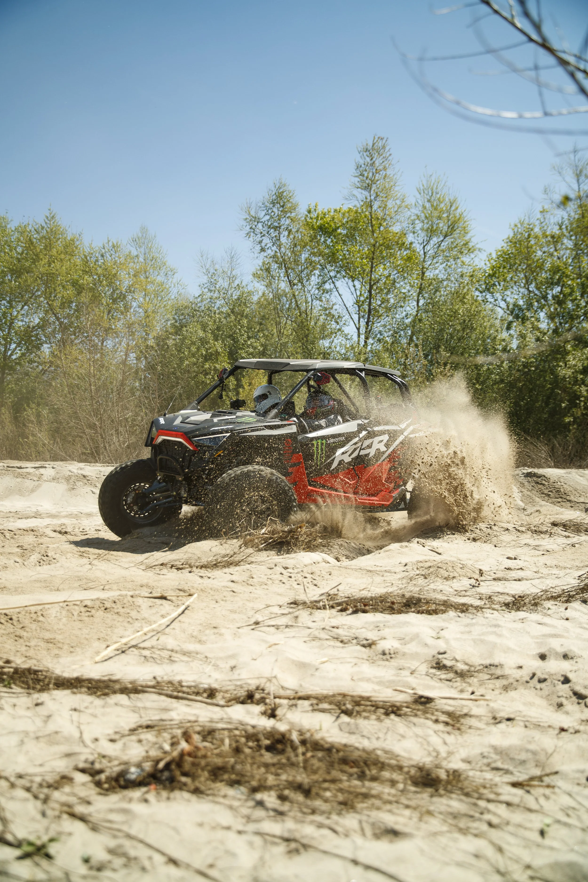 3_19CaseyCurire_Hoonigan_Polaris_PolarisRZRProXP4Seater_NoCrop_032.jpg