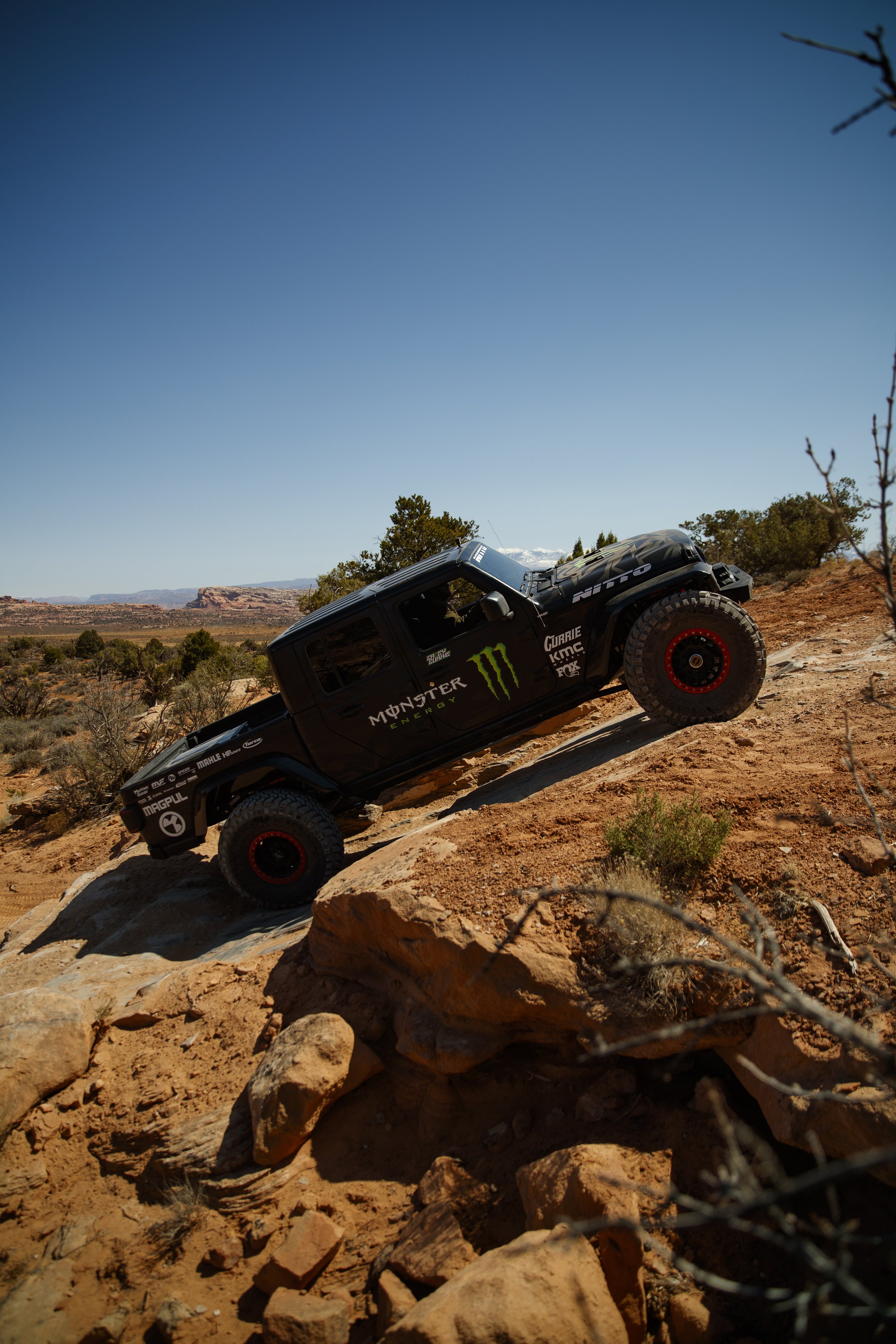 3_30_CaseyCurrie_2021MoabEJS_Day4_MetalMasher_NoCrop_017.jpg