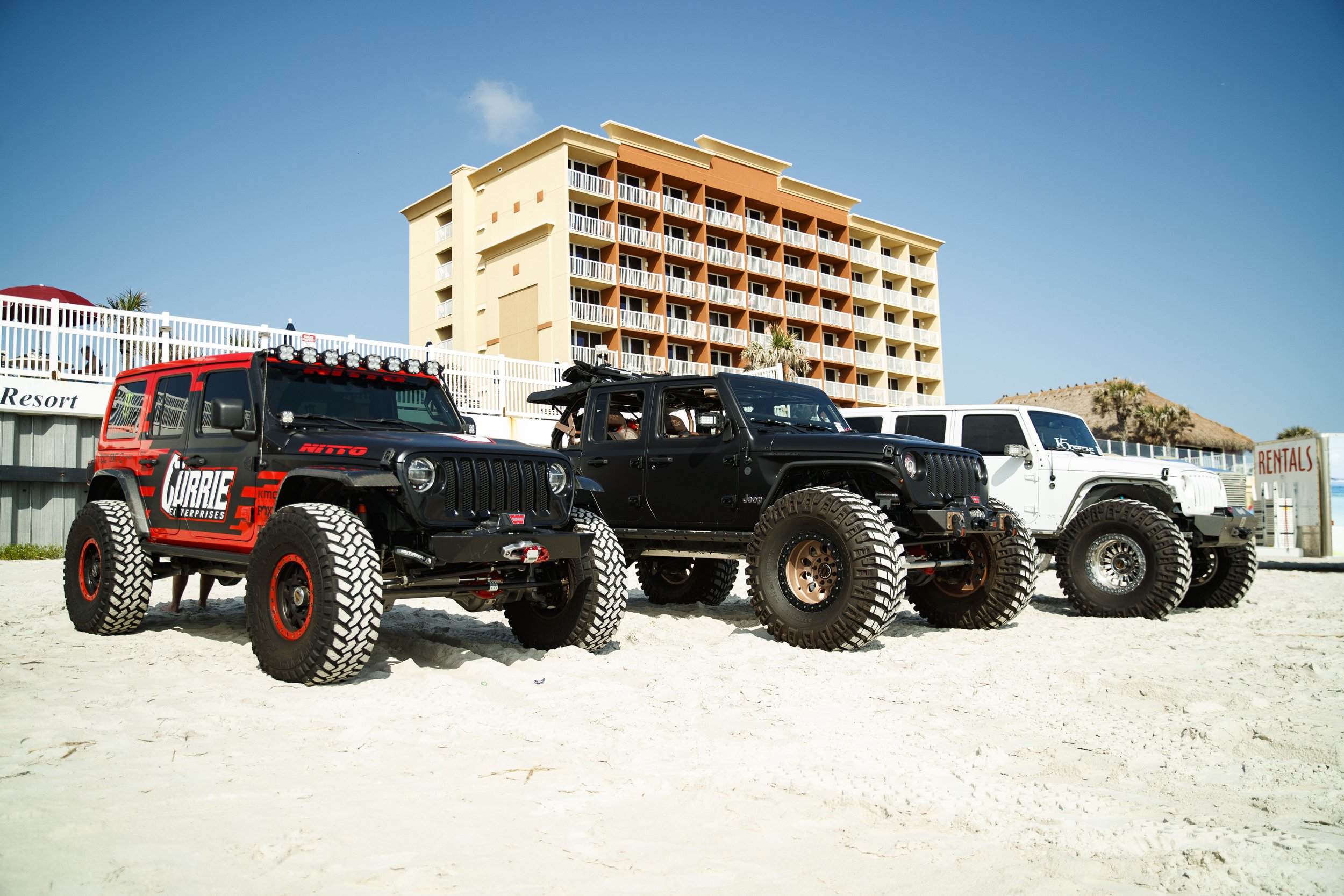 4_21_CaseyCurire_2021JeepBeach_Day1_DaytonaBeachFL_DaytonaSpeedway_NoCrop_007.jpg