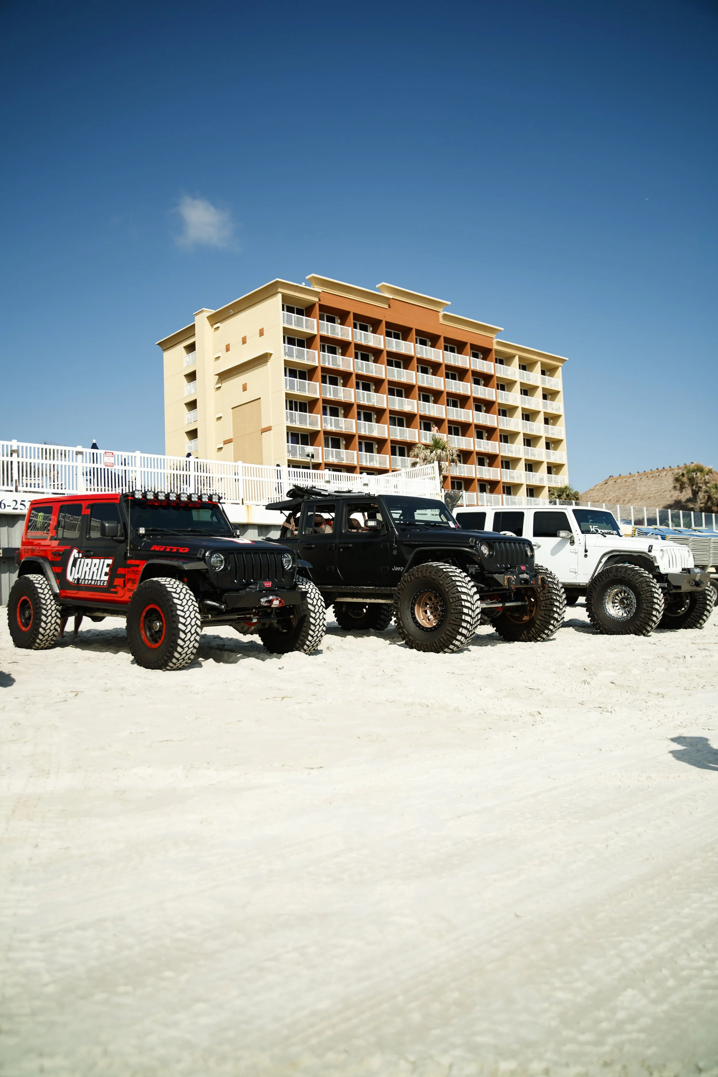 4_21_CaseyCurire_2021JeepBeach_Day1_DaytonaBeachFL_DaytonaSpeedway_NoCrop_009.jpg