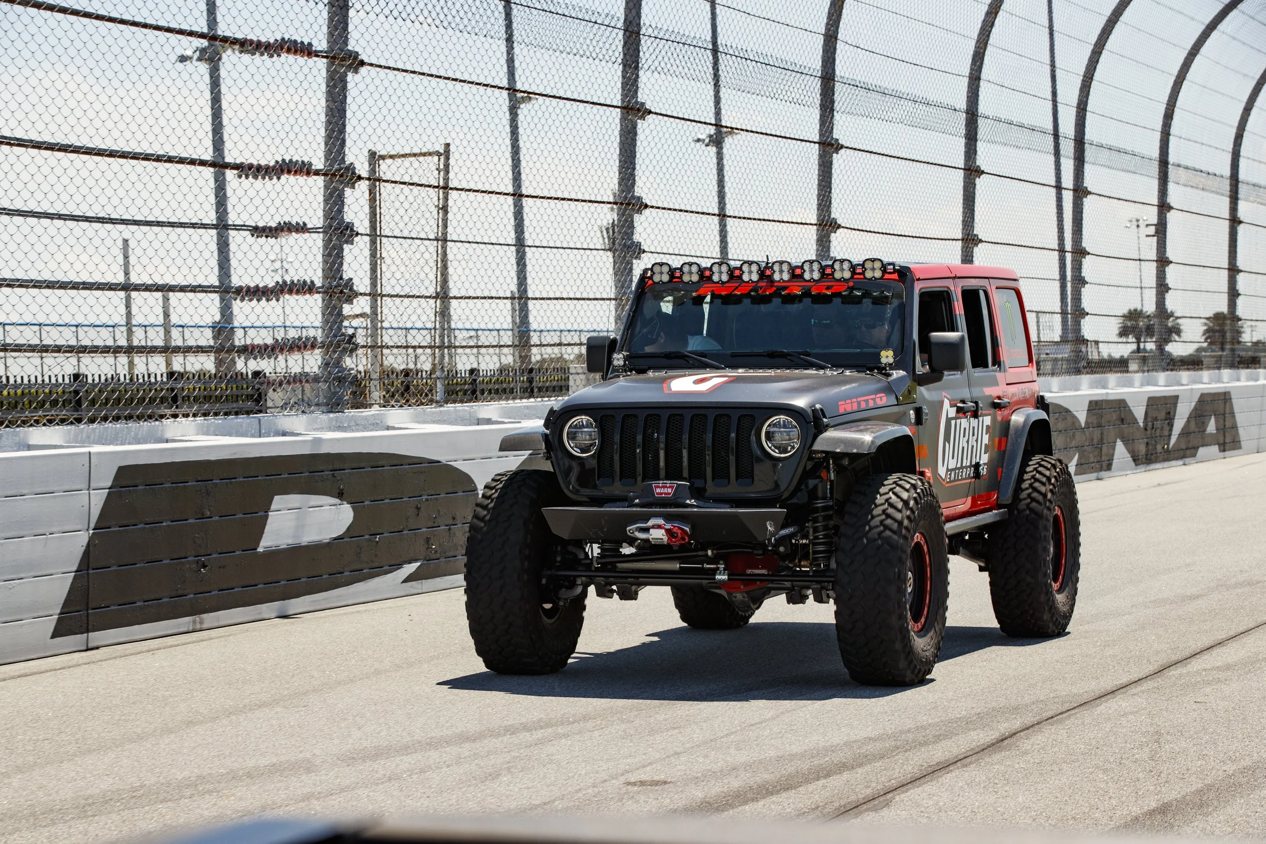 4_21_CaseyCurire_2021JeepBeach_Day1_DaytonaBeachFL_DaytonaSpeedway_NoCrop_015.jpg