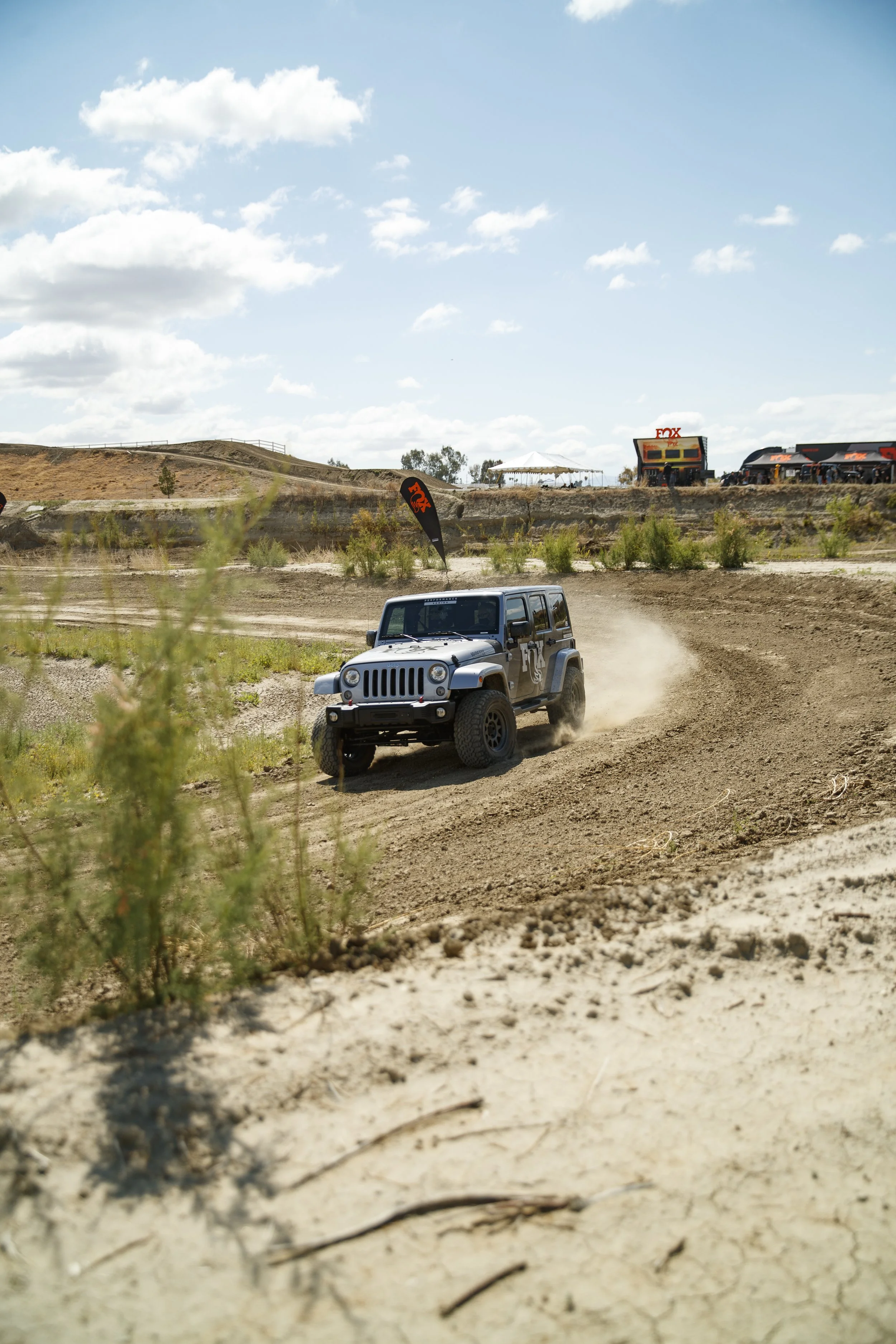 4_27_CaseyCurrie_FoxExperience_LakeElsinoreCA_NoCrop_014.jpg