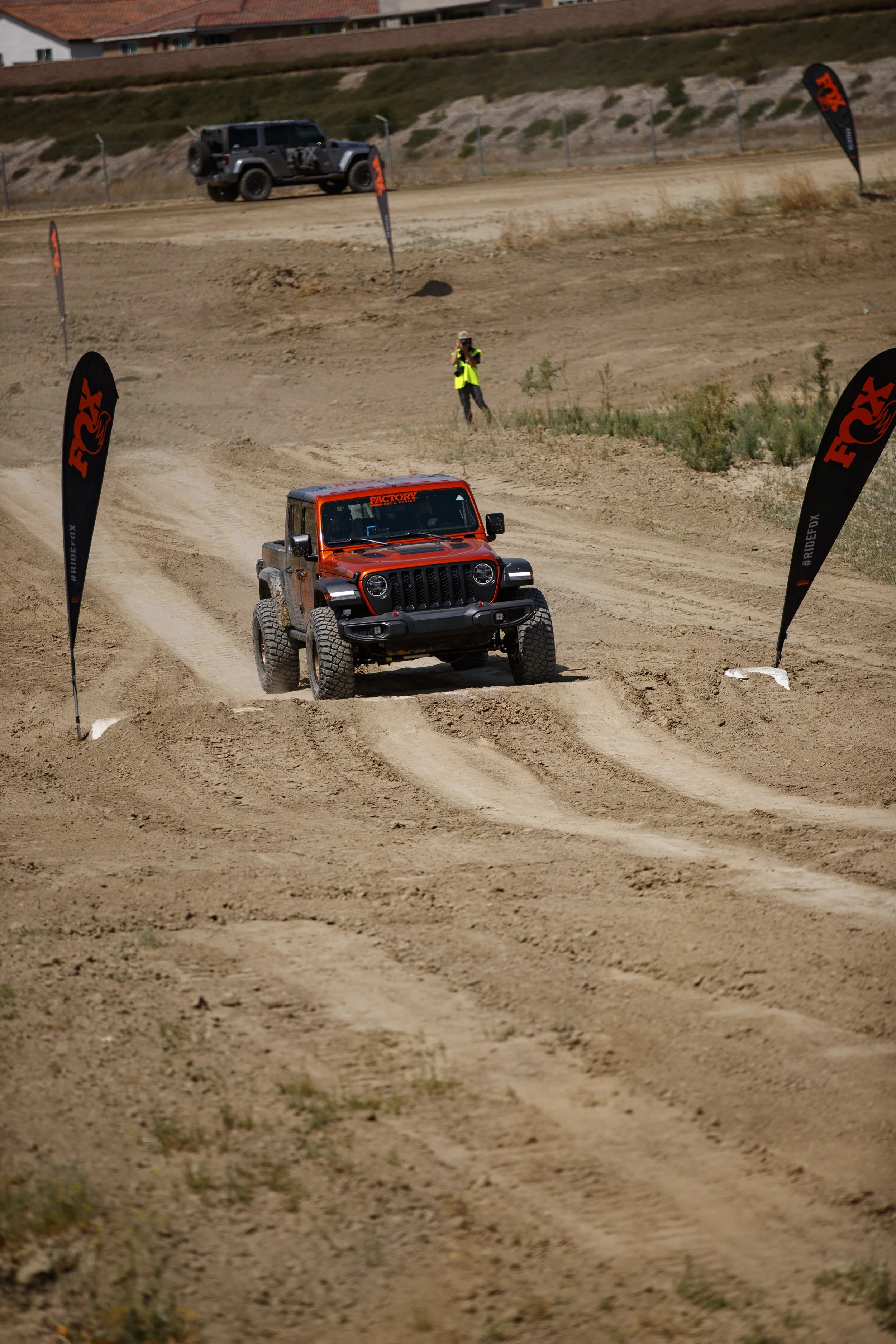 4_27_CaseyCurrie_FoxExperience_LakeElsinoreCA_NoCrop_022.jpg