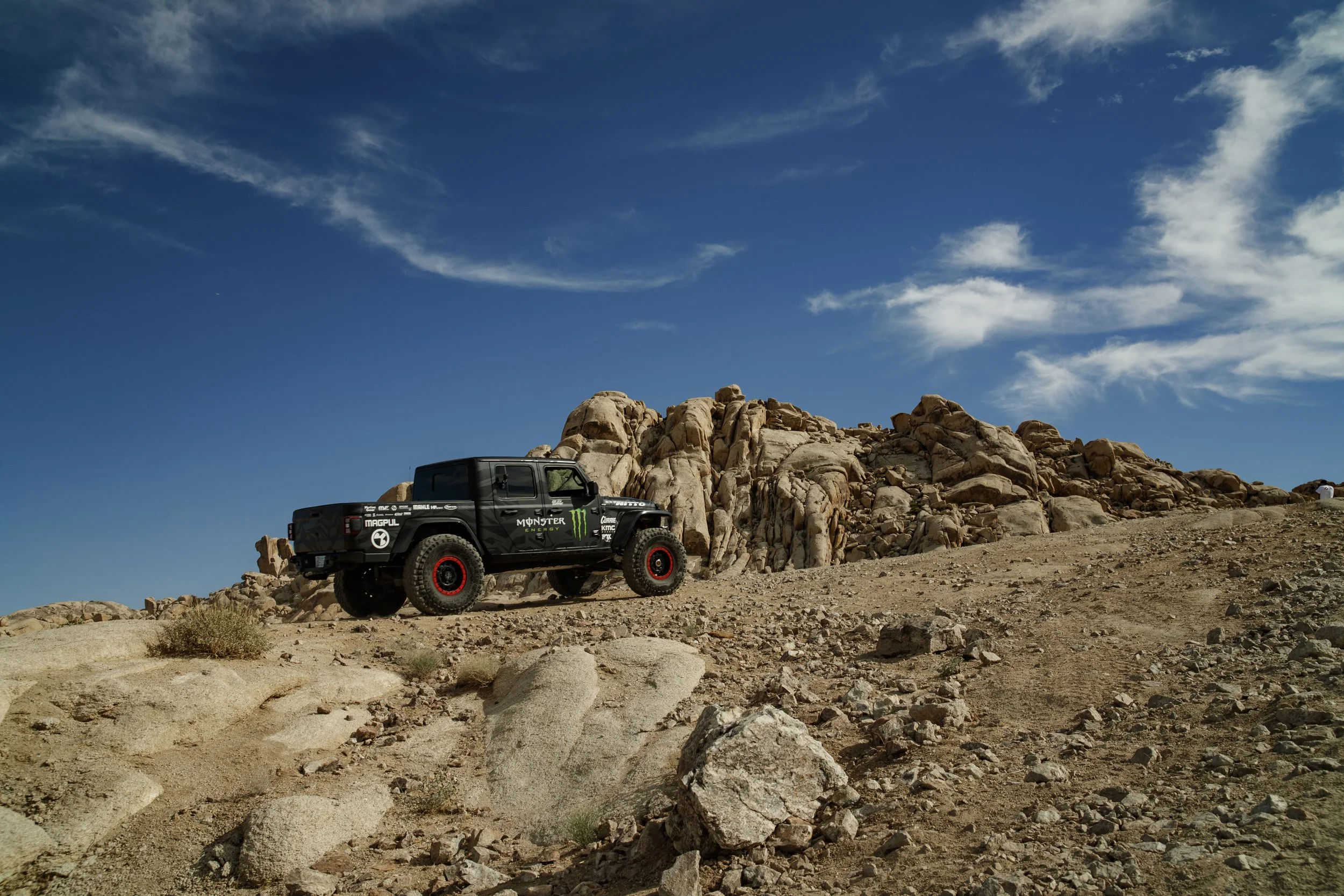6_8_CaseyCurrie_25Hour_BigBear_NoCrop_001.jpg