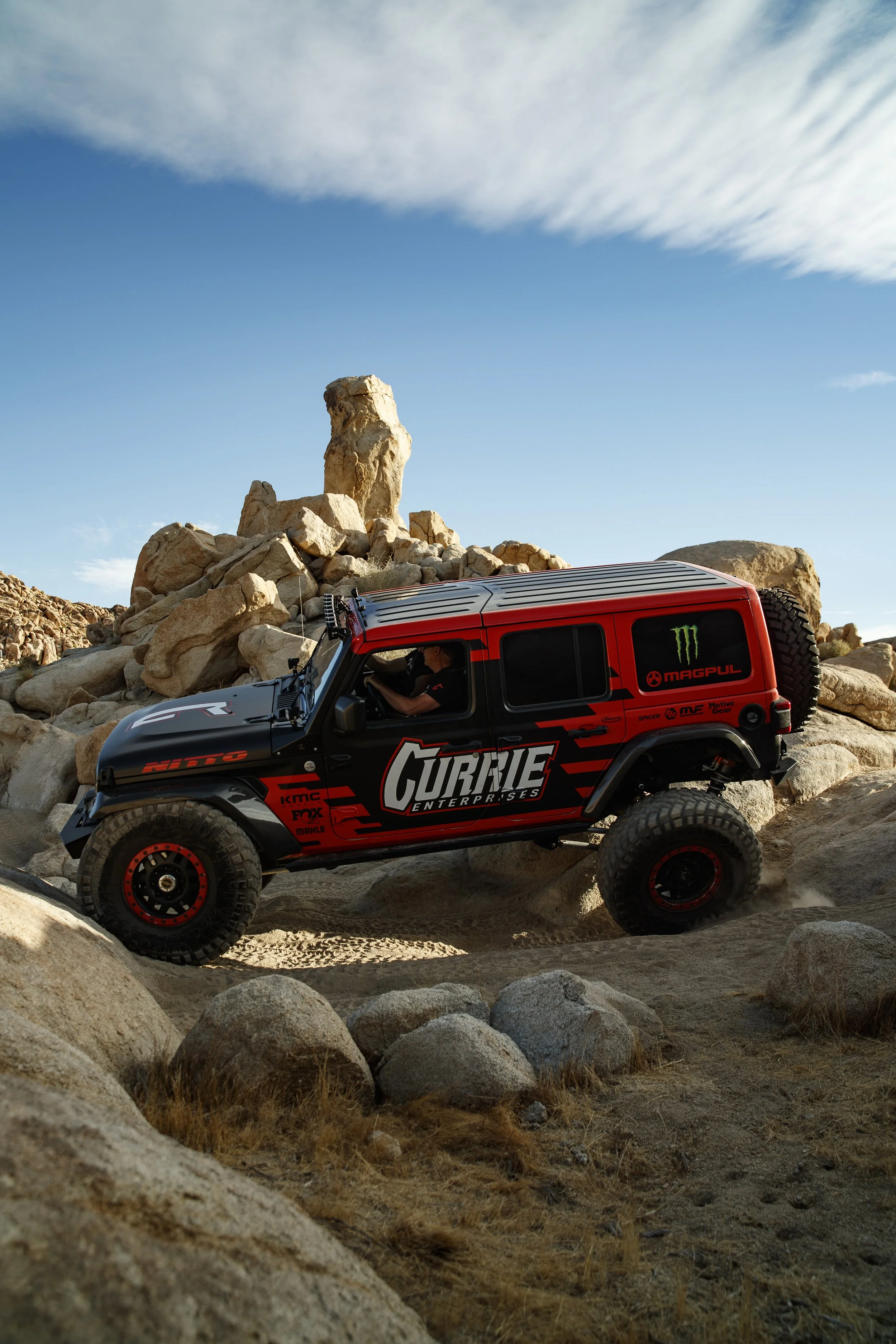 6_8_CaseyCurrie_25Hour_BigBear_NoCrop_027.jpg
