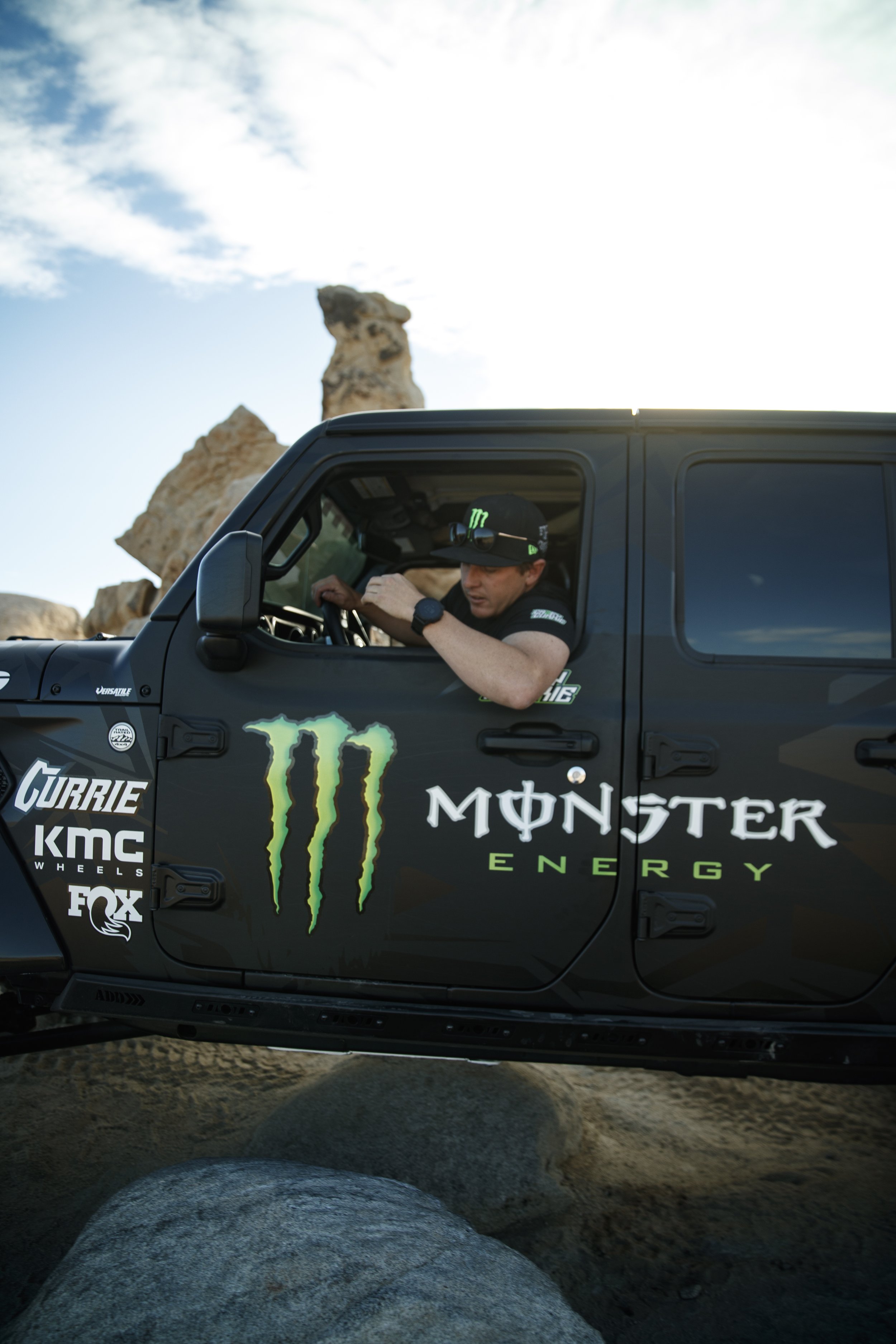 6_8_CaseyCurrie_25Hour_BigBear_NoCrop_033.jpg