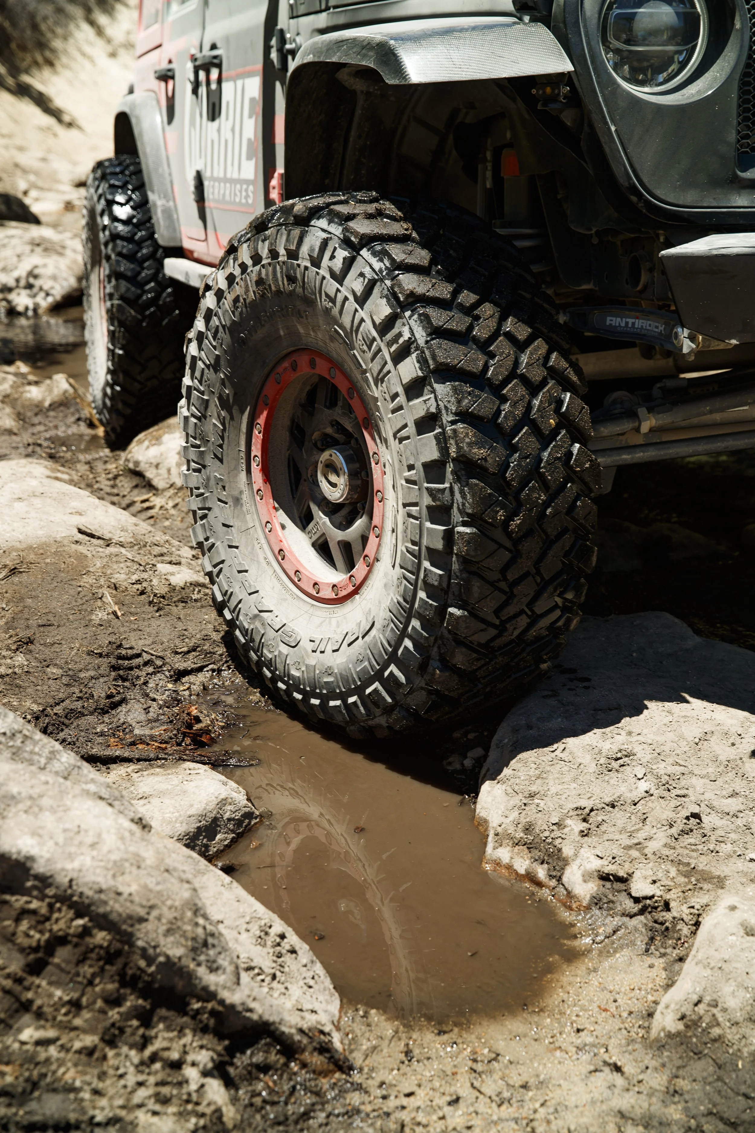 6_8_CaseyCurrie_25Hour_BigBear_NoCrop_052.jpg
