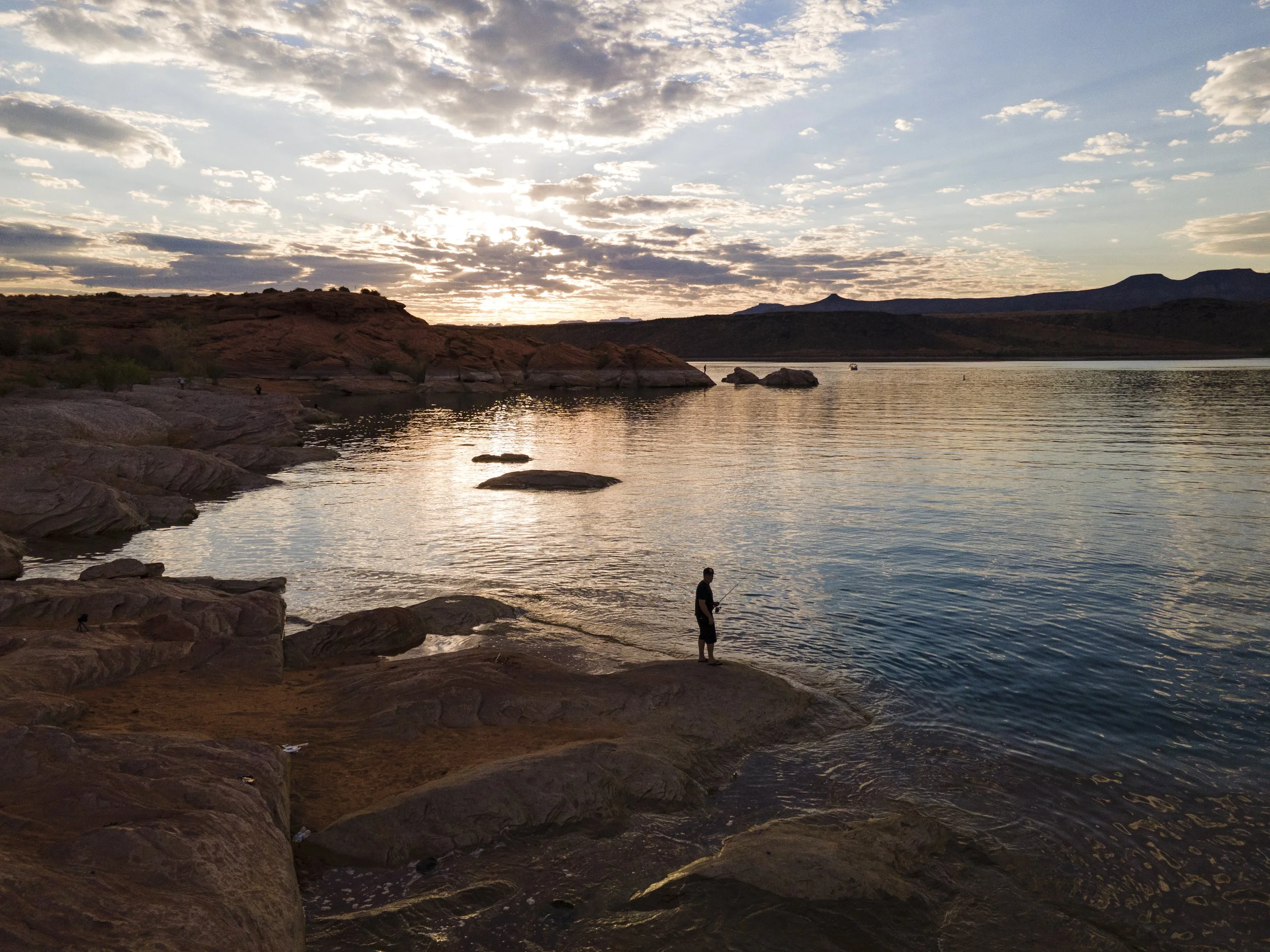 7_8_CaseyCurrie_SandHollow_SummerTrip_LifeStylePhotos_NoCrop_007.jpg