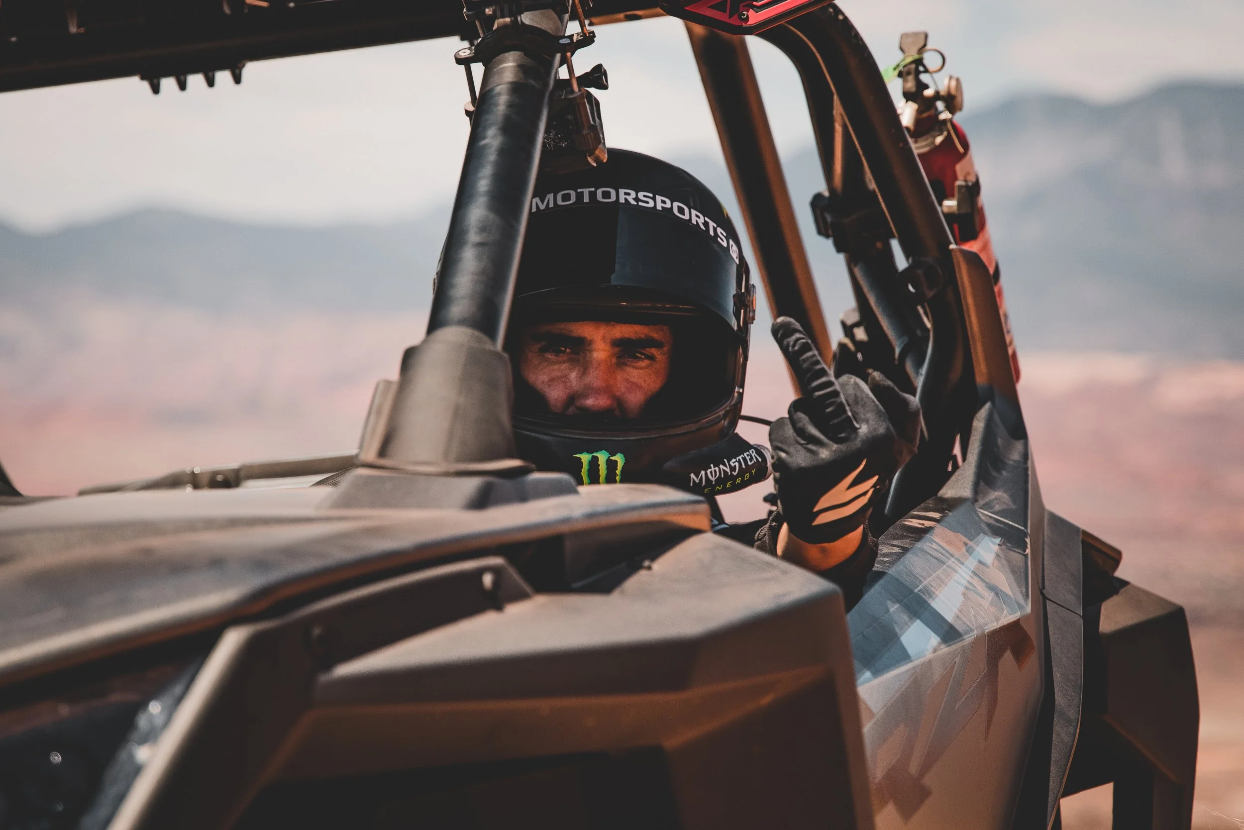 7_8_CaseyCurrie_SandHollow_SummerTrip_LifeStylePhotos_NoCrop_022.jpg