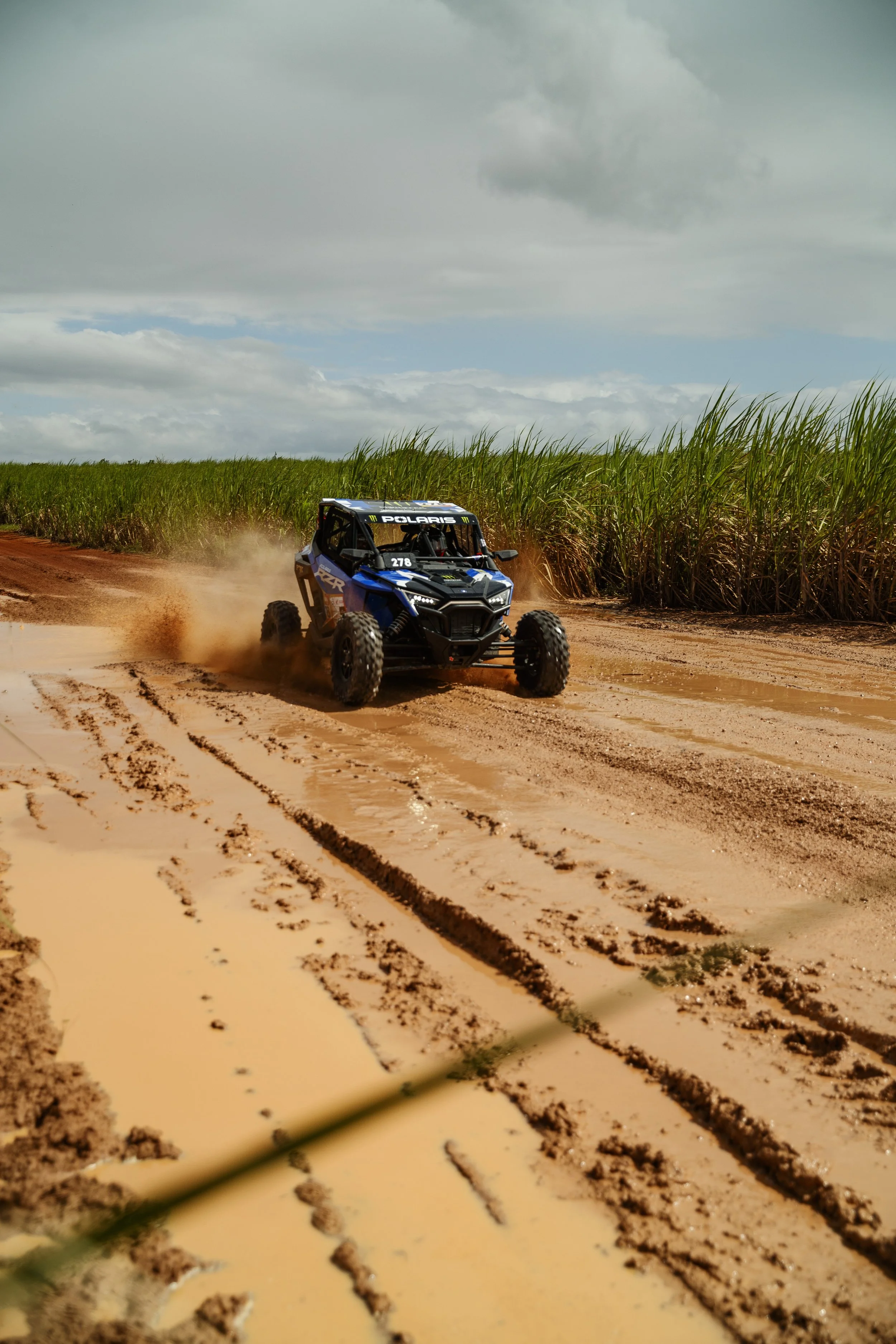 8_12_CaseyCurrie_SertoesRally_Brazil_PolarisRZR_Shakedown_NoCrop_017.jpg