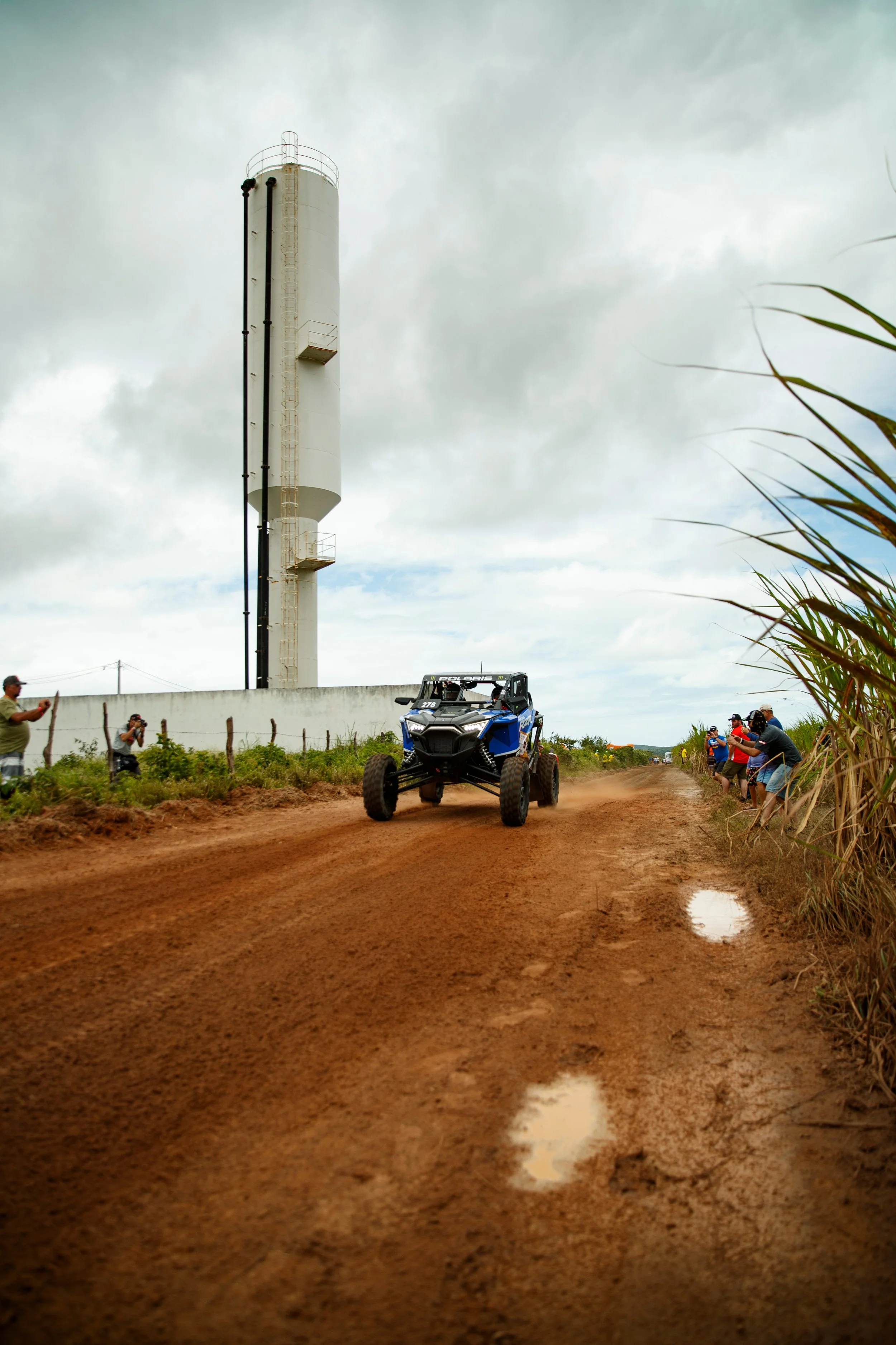 8_13_CaseyCurrie_SertoesRally_Brazil_PolarisRZR_Prologue_NoCrop_001.jpg