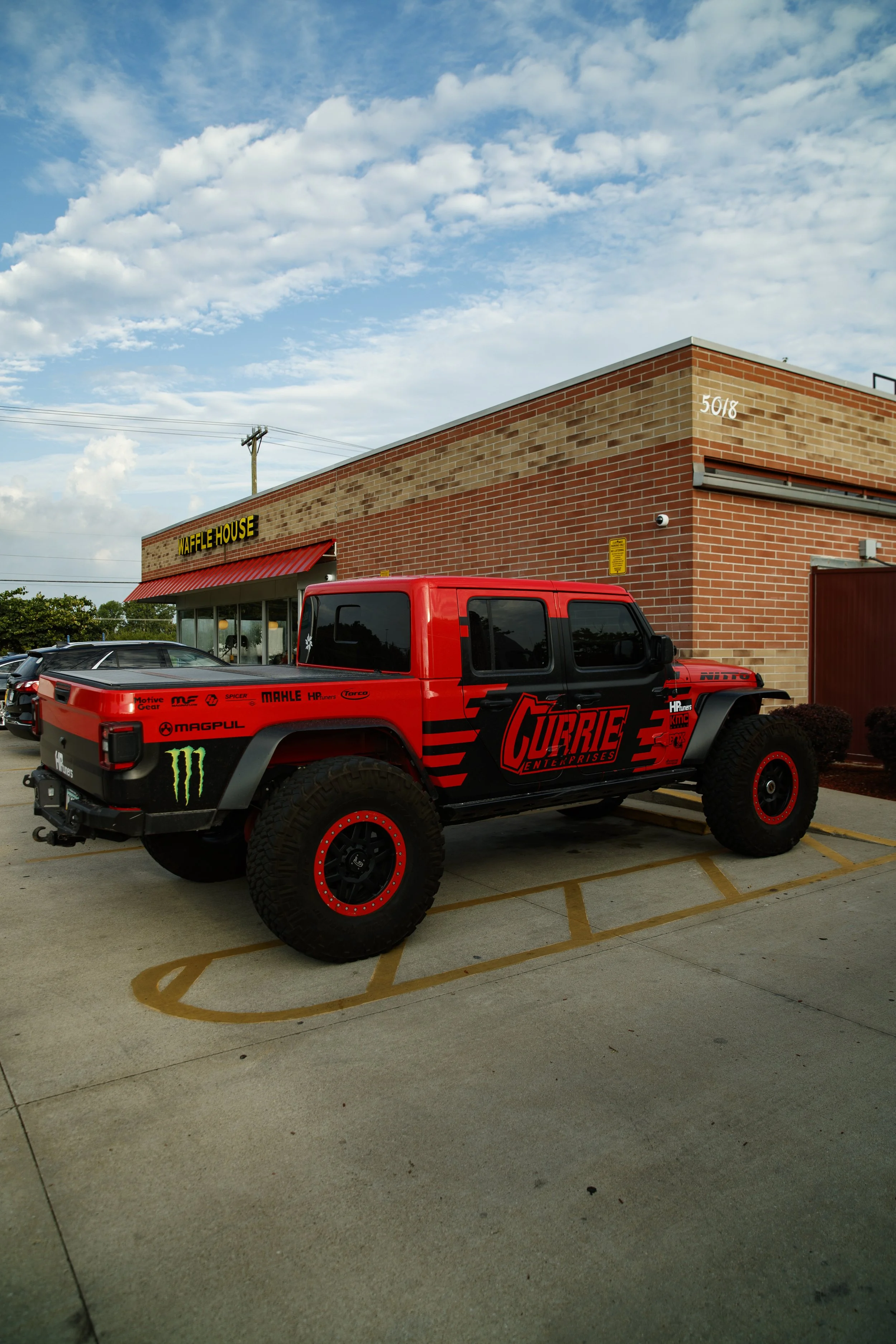 8_27_CaseyCurrie_HotRodPowerTour_Midwest_CurrieGladiator_NoCrop_007.jpg