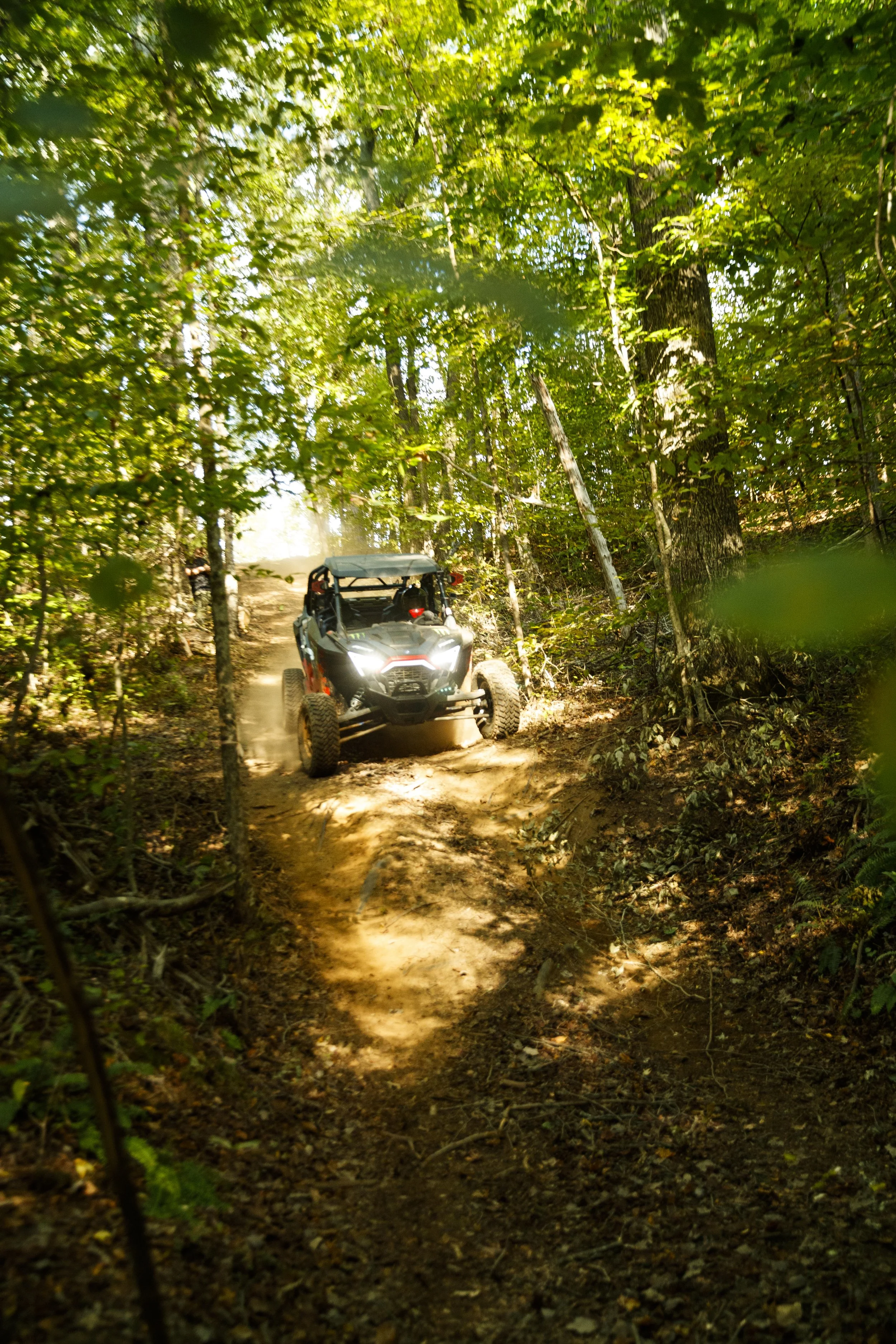 10_1_CaseyCurrie_HyperFest_Virginia_PolarisRZRProXP_4Seater_NoCrop_014.jpg