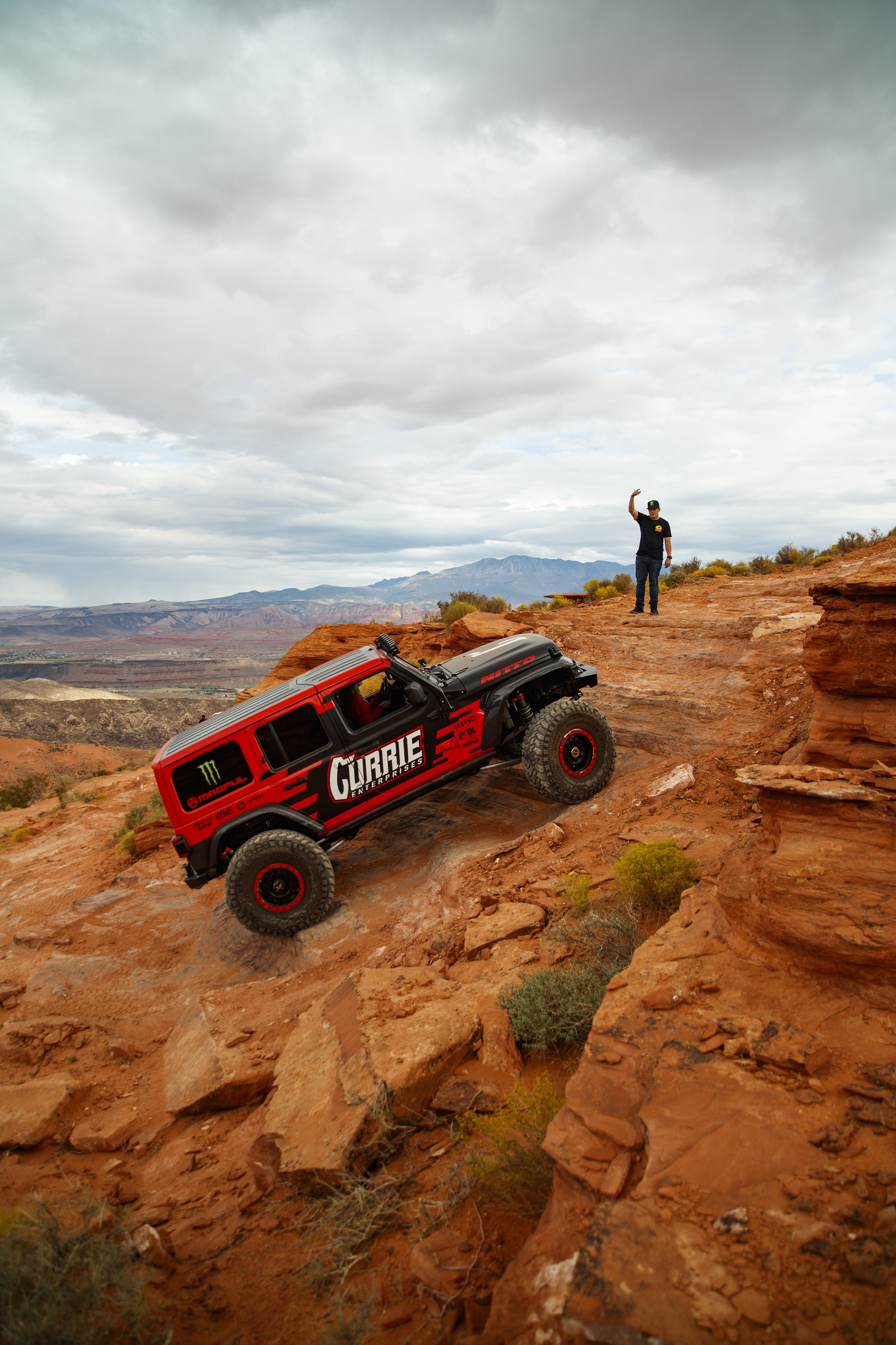 10_6CaseyCurrie_TrailHero_SandHollow_CurrieJeepJL_NoCrop_003.jpg