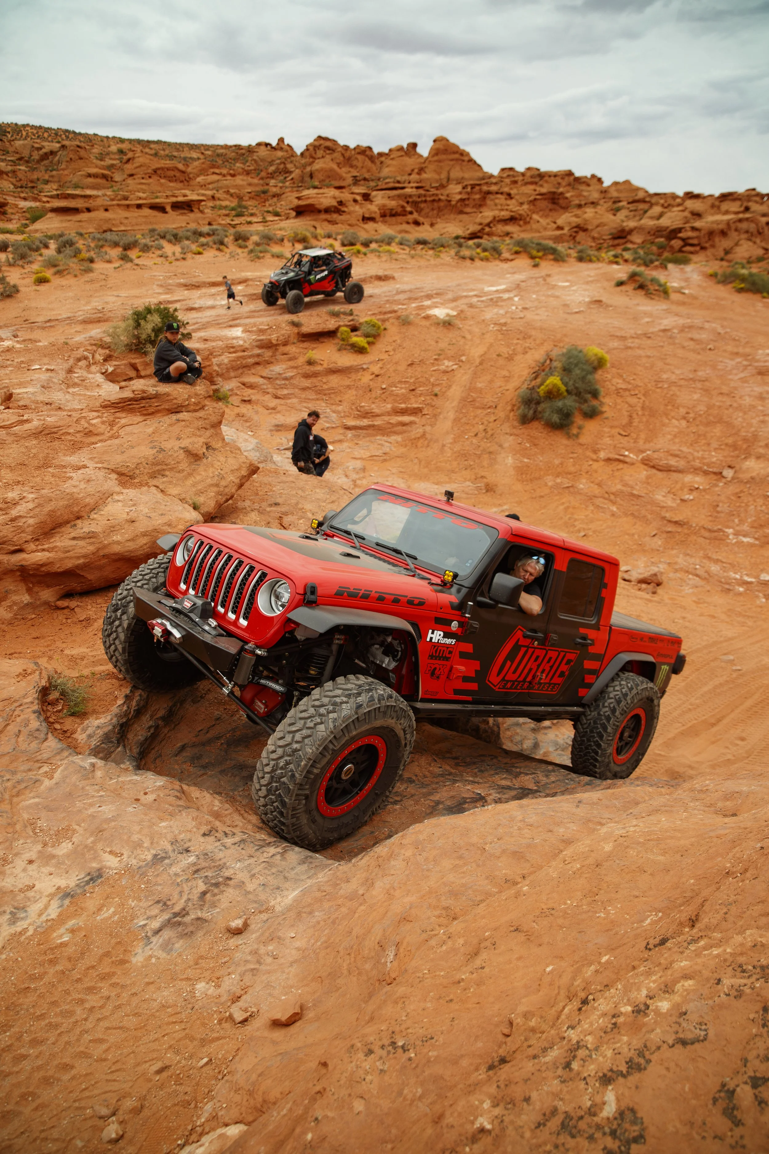 10_6CaseyCurrie_TrailHero_SandHollow_CurrieJeepJT_NoCrop_005.jpg