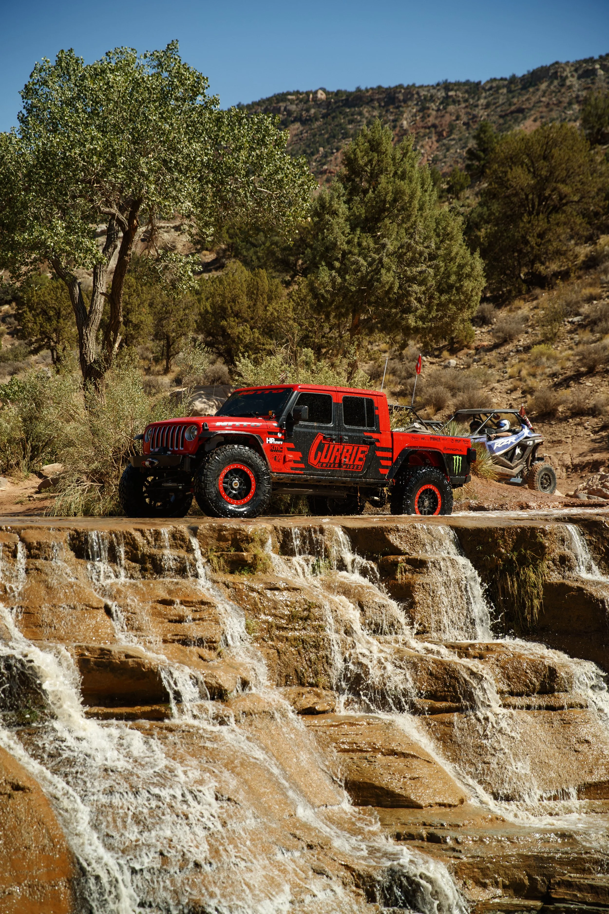 10_6CaseyCurrie_TrailHero_SandHollow_CurrieJeepJT_NoCrop_009.jpg