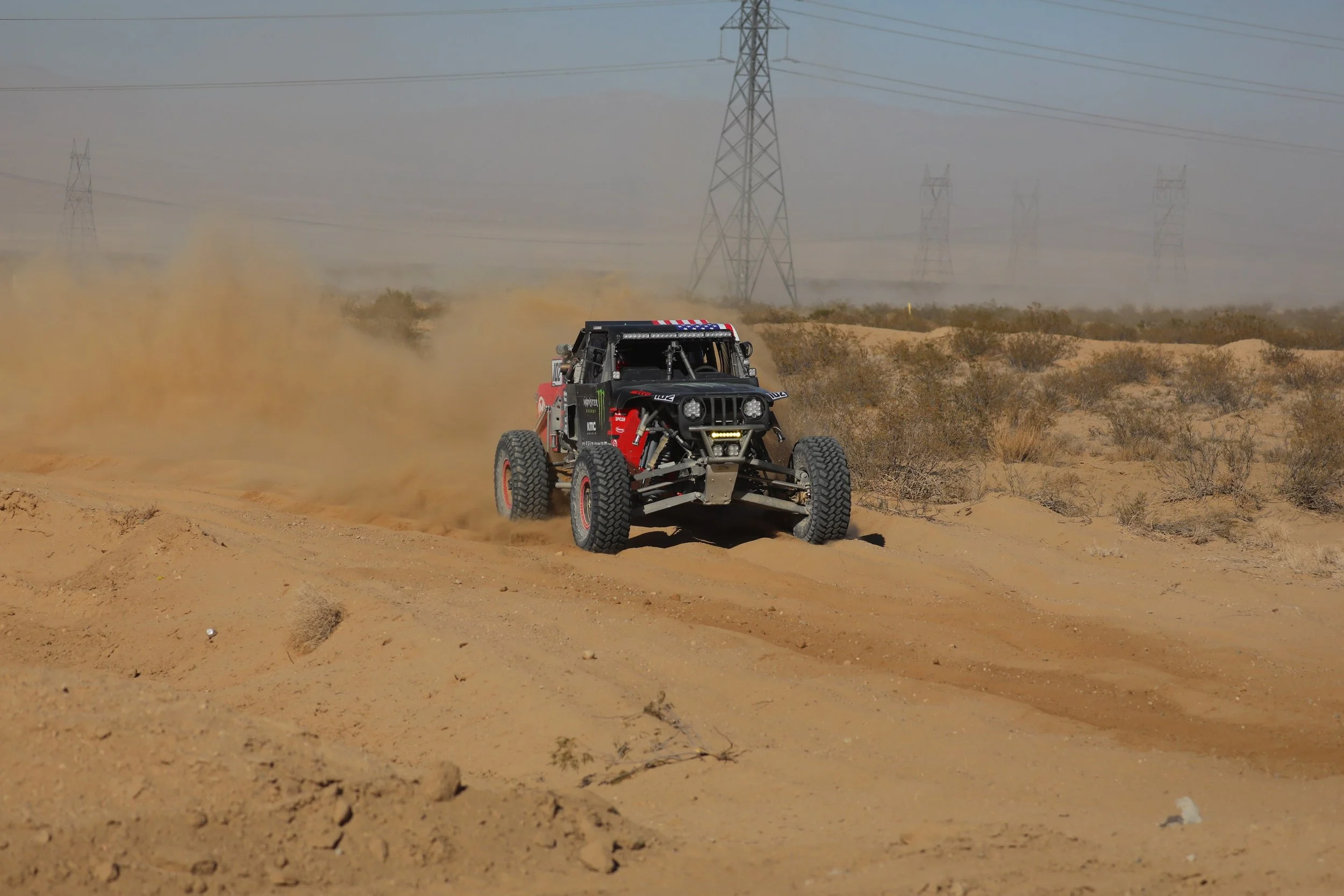 12_4_CaseyCurrie_Mint400_LasVegasNV_TrophyJeep_TeamPhotos_NoCrop_075.JPG