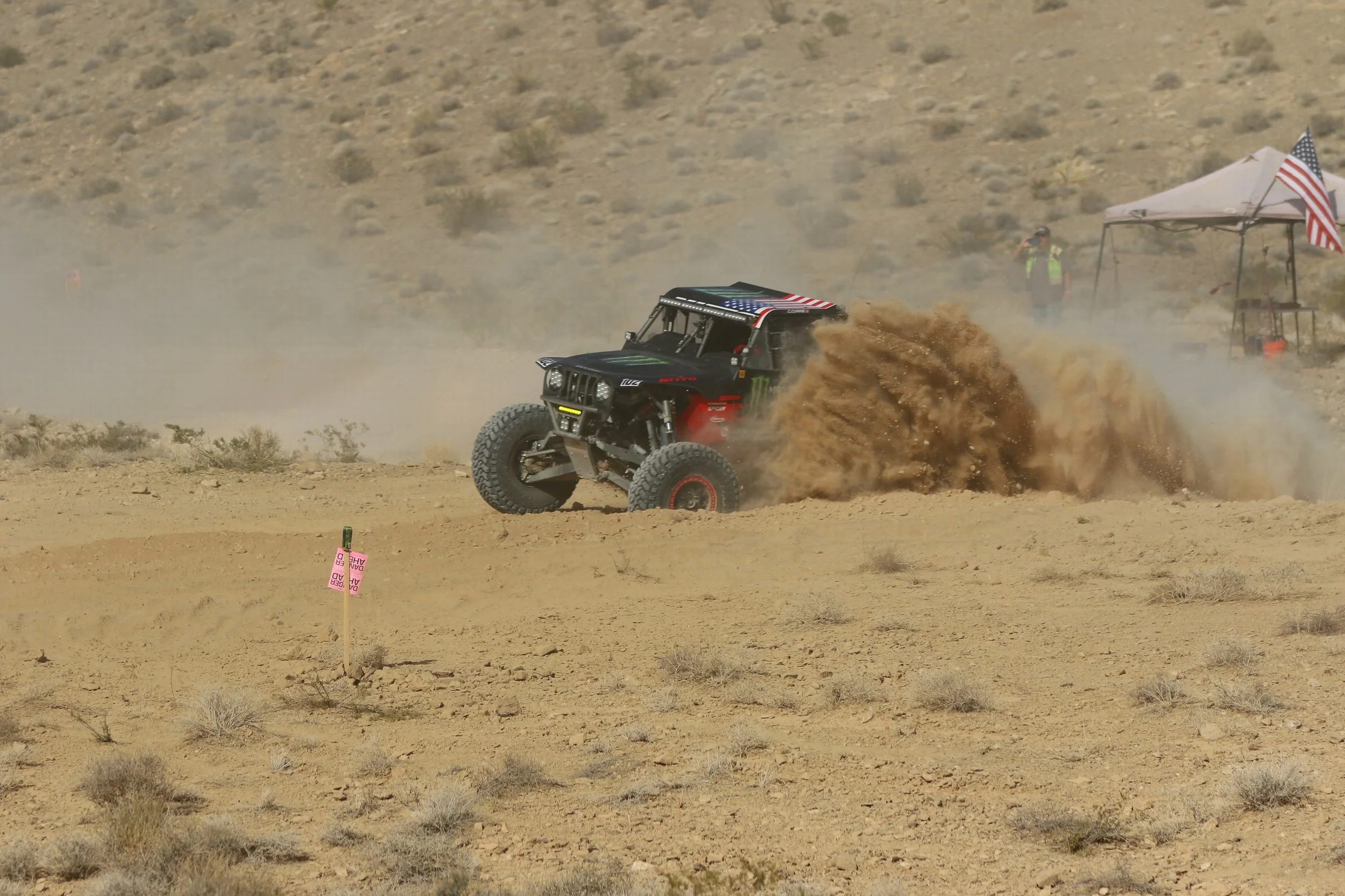 12_4_CaseyCurrie_Mint400_LasVegasNV_TrophyJeep_TeamPhotos_NoCrop_089.JPG