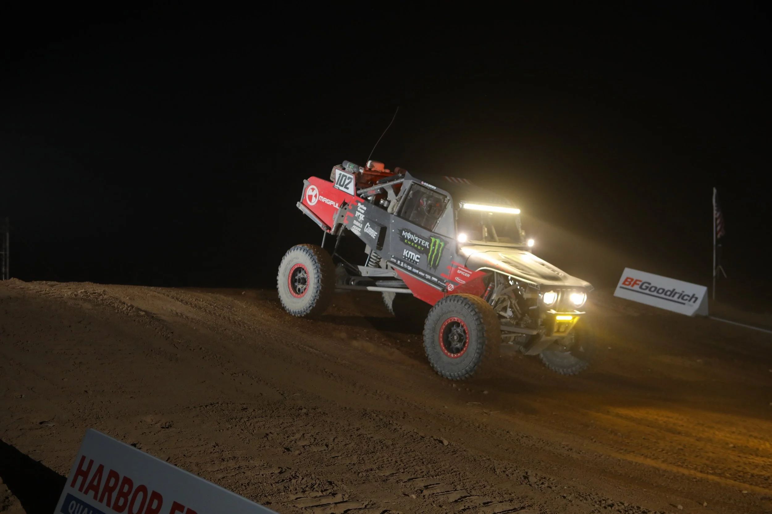 12_4_CaseyCurrie_Mint400_LasVegasNV_TrophyJeep_TeamPhotos_NoCrop_148.JPG