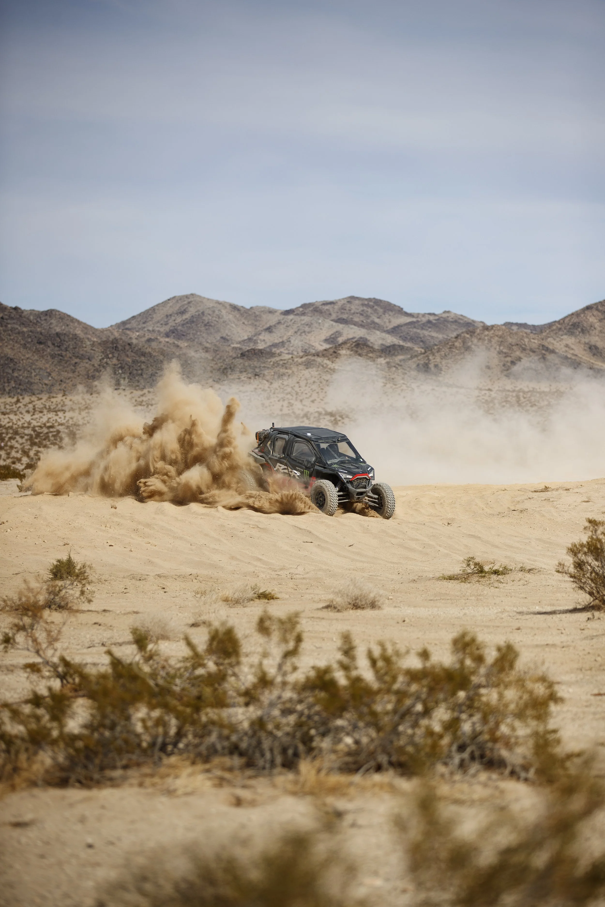1_28_CaseyCurrie_KingOfHammers_JohnsonValley_Day1_PreRunning_NoCrop_002.jpg