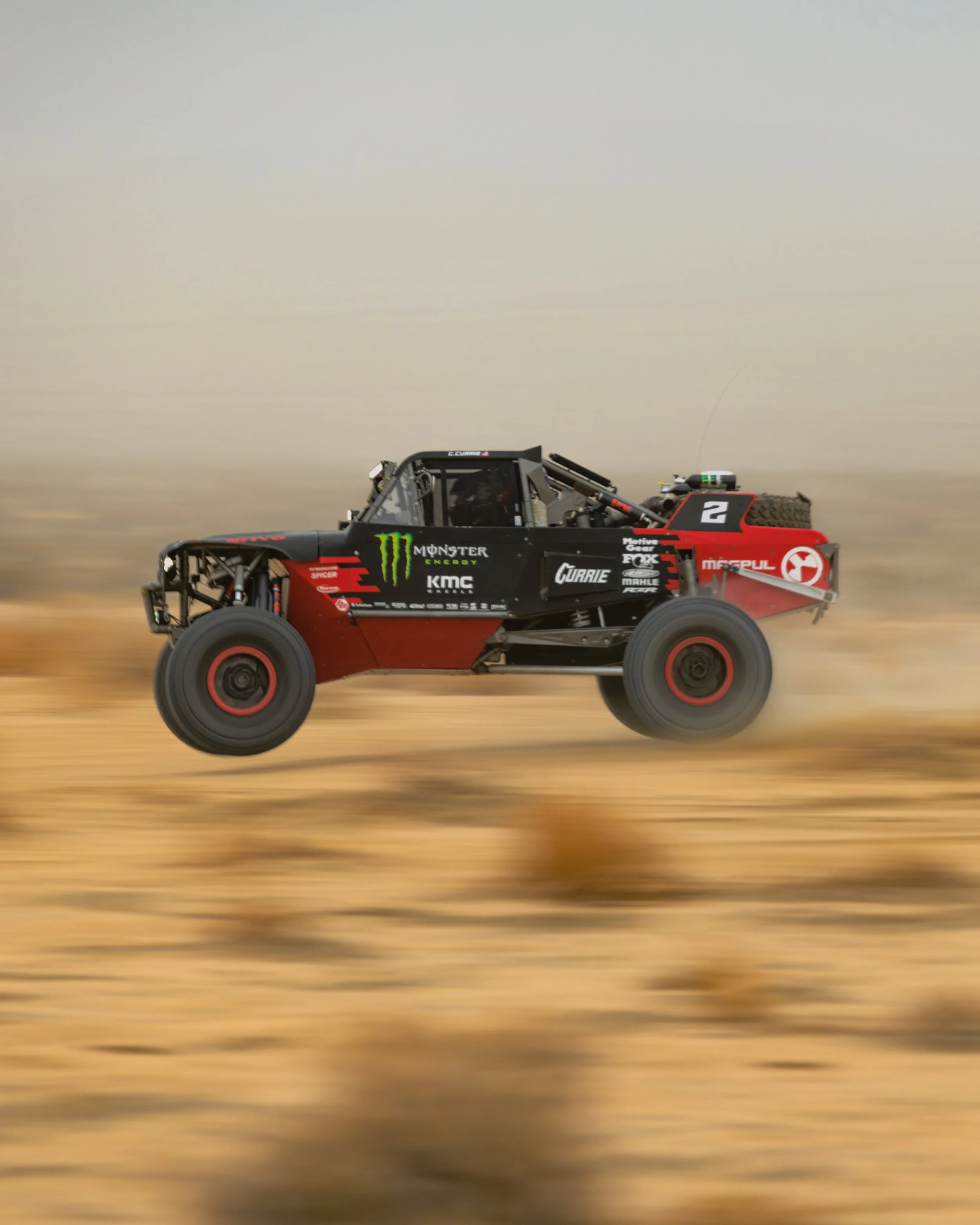 1_29_CaseyCurrie_KingOfHammers_JohnsonValley_Day3_Shakedown_TrophyJeep_NoCrop_002.jpg