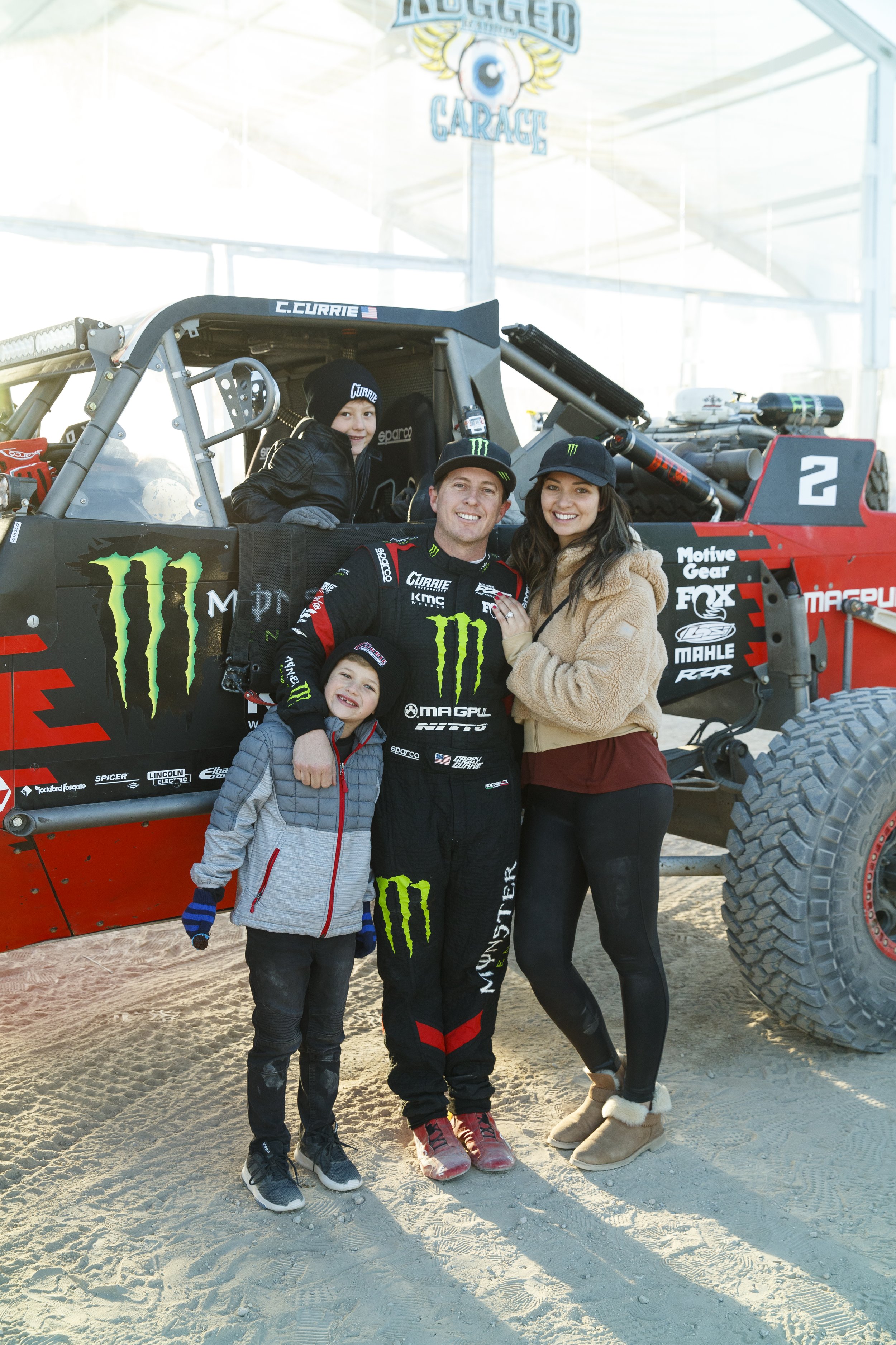 1_30_CaseyCurrie_KingOfHammers_JohnsonValley_Day4_DesertRace_TrophyJeep_NoCrop_001.jpg