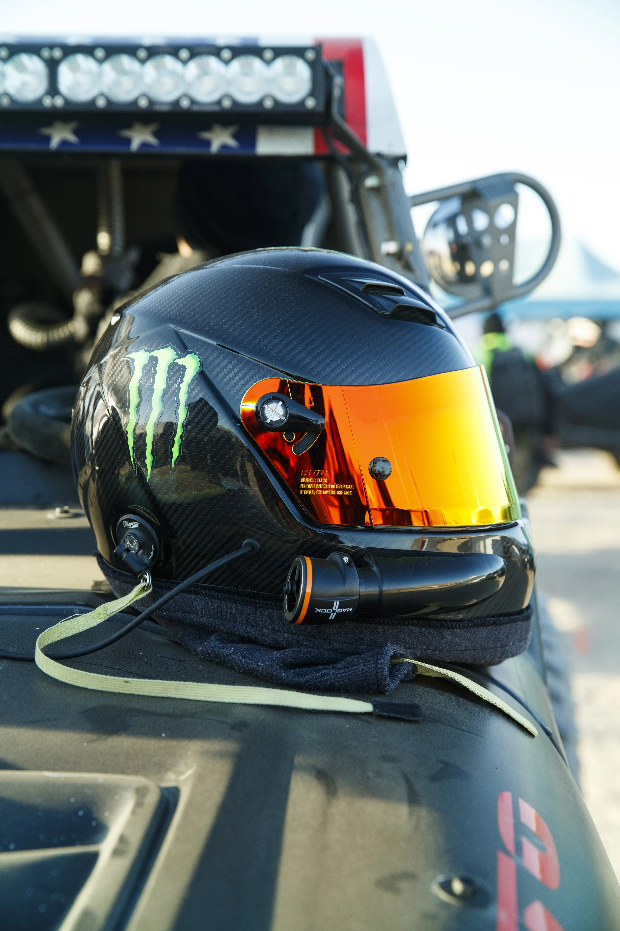 1_30_CaseyCurrie_KingOfHammers_JohnsonValley_Day4_DesertRace_TrophyJeep_NoCrop_002.jpg
