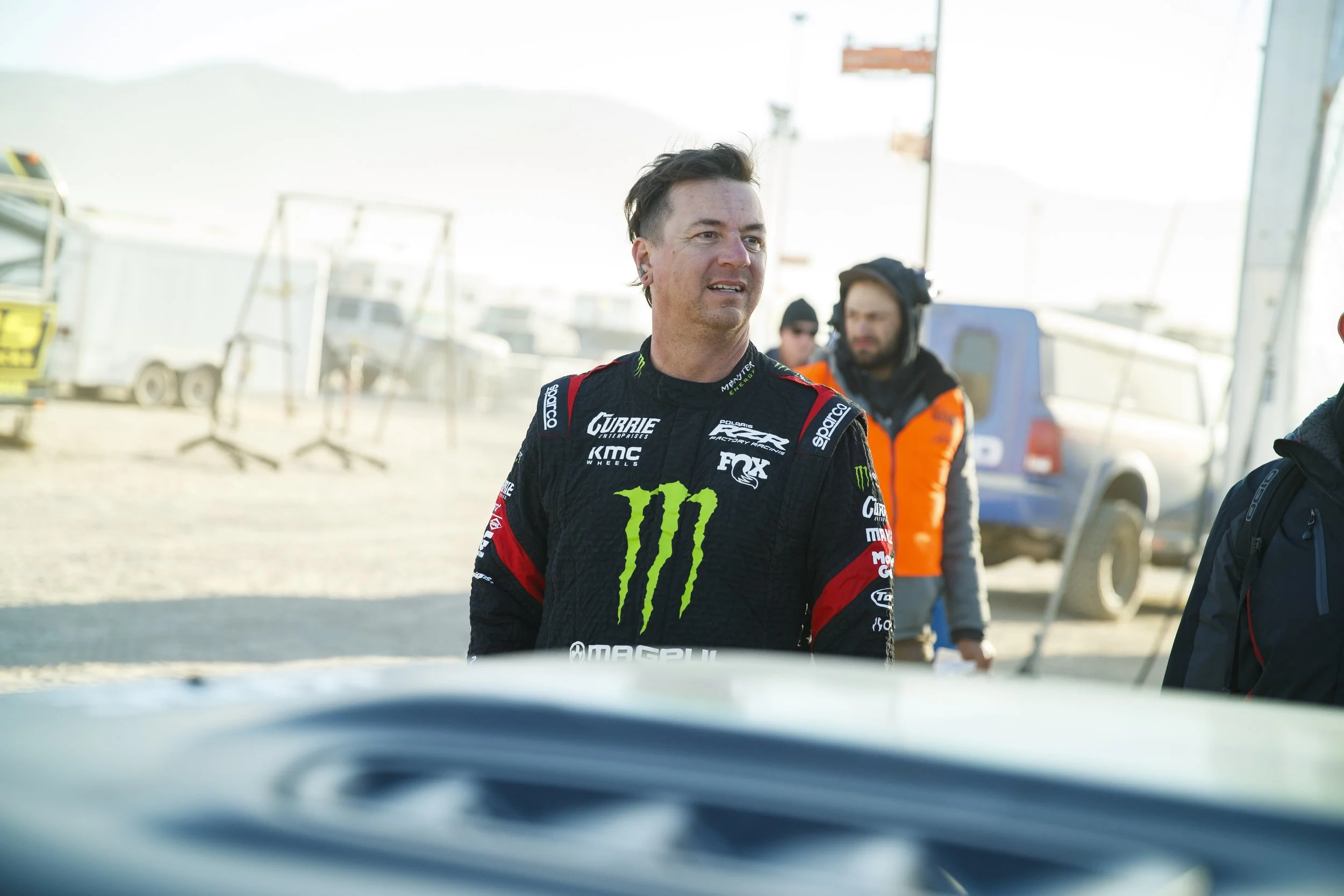 1_30_CaseyCurrie_KingOfHammers_JohnsonValley_Day4_DesertRace_TrophyJeep_NoCrop_006.jpg