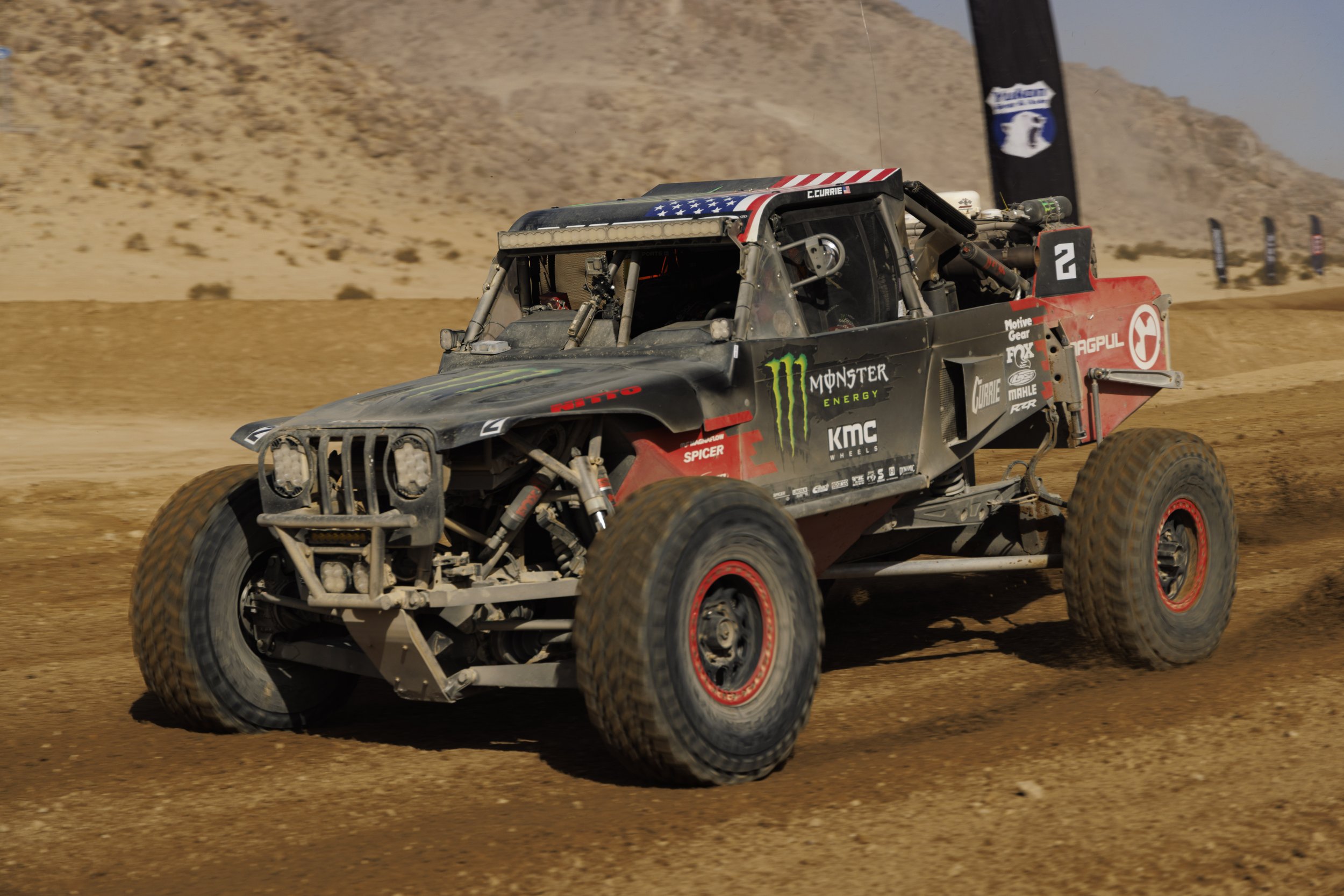 1_30_CaseyCurrie_KingOfHammers_JohnsonValley_Day4_DesertRace_TrophyJeep_NoCrop_014.jpg