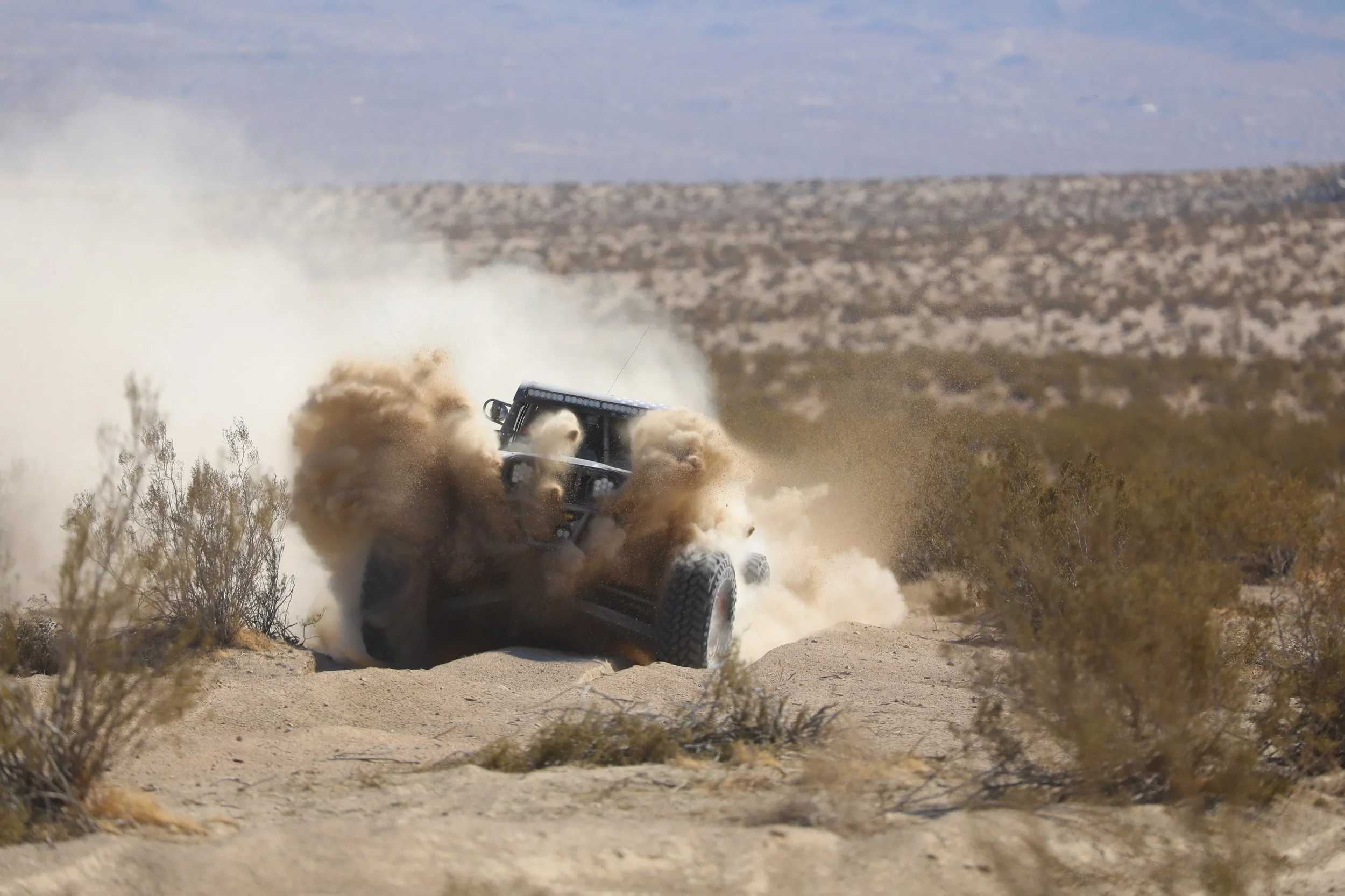 1_30_CaseyCurrie_KingOfHammers_JohnsonValley_DesertRace_TrophyJeep_NoCrop_006.JPG