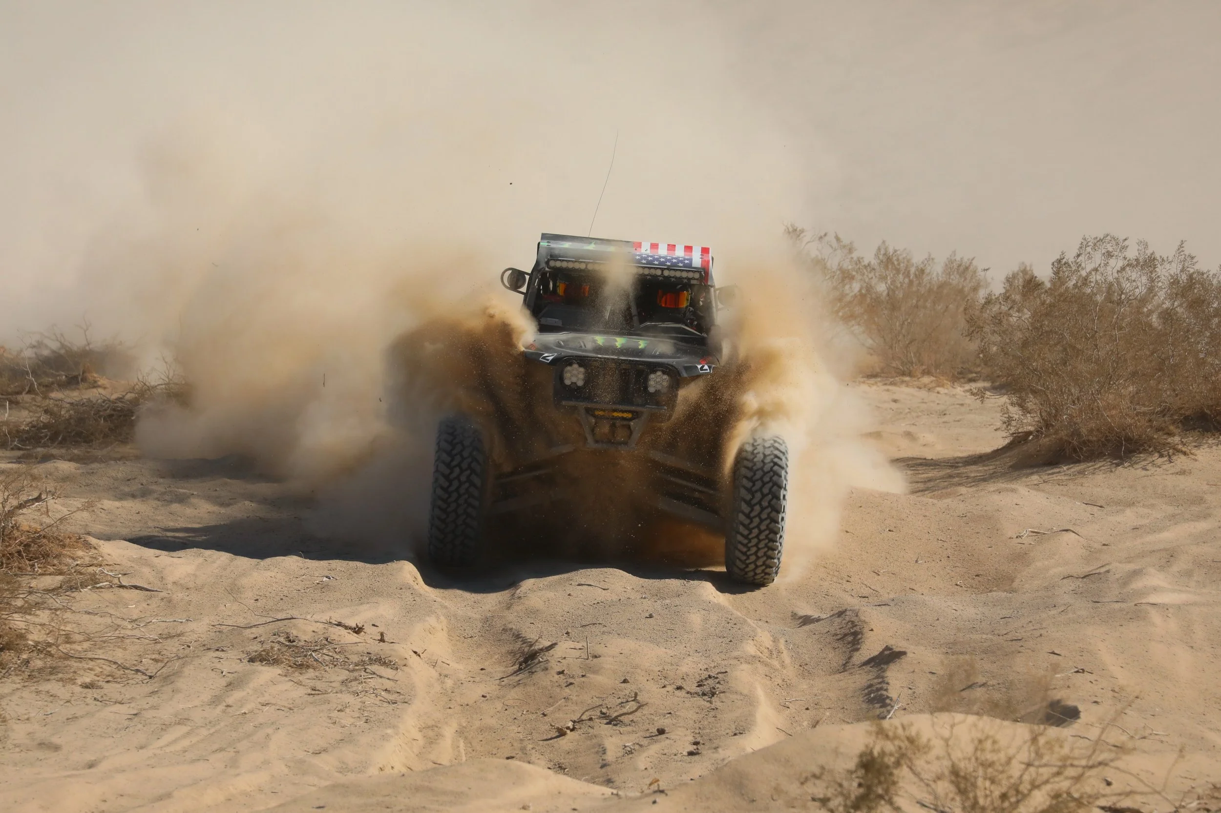 1_30_CaseyCurrie_KingOfHammers_JohnsonValley_DesertRace_TrophyJeep_NoCrop_008.JPG