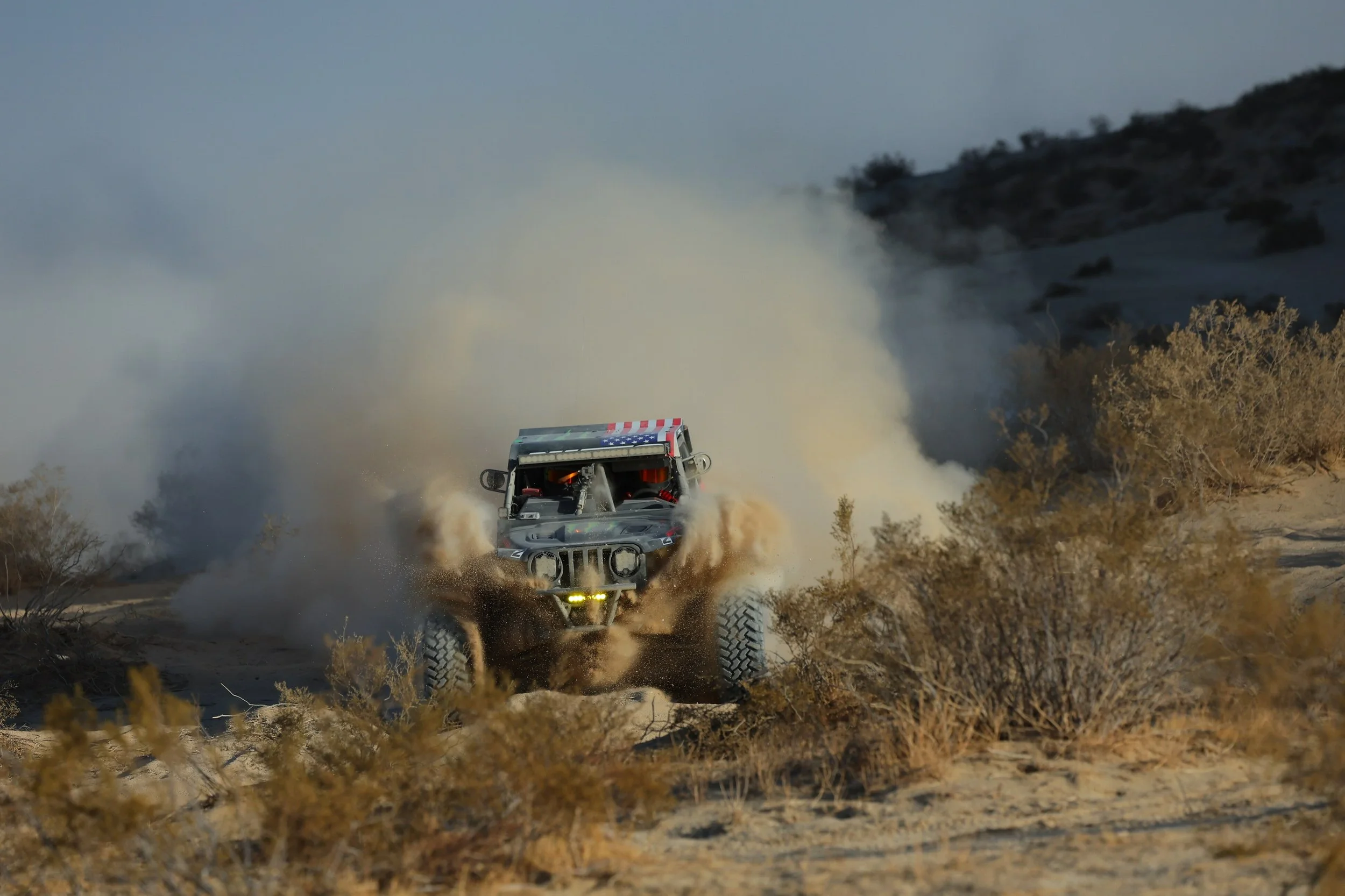 1_30_CaseyCurrie_KingOfHammers_JohnsonValley_DesertRace_TrophyJeep_NoCrop_013.JPG