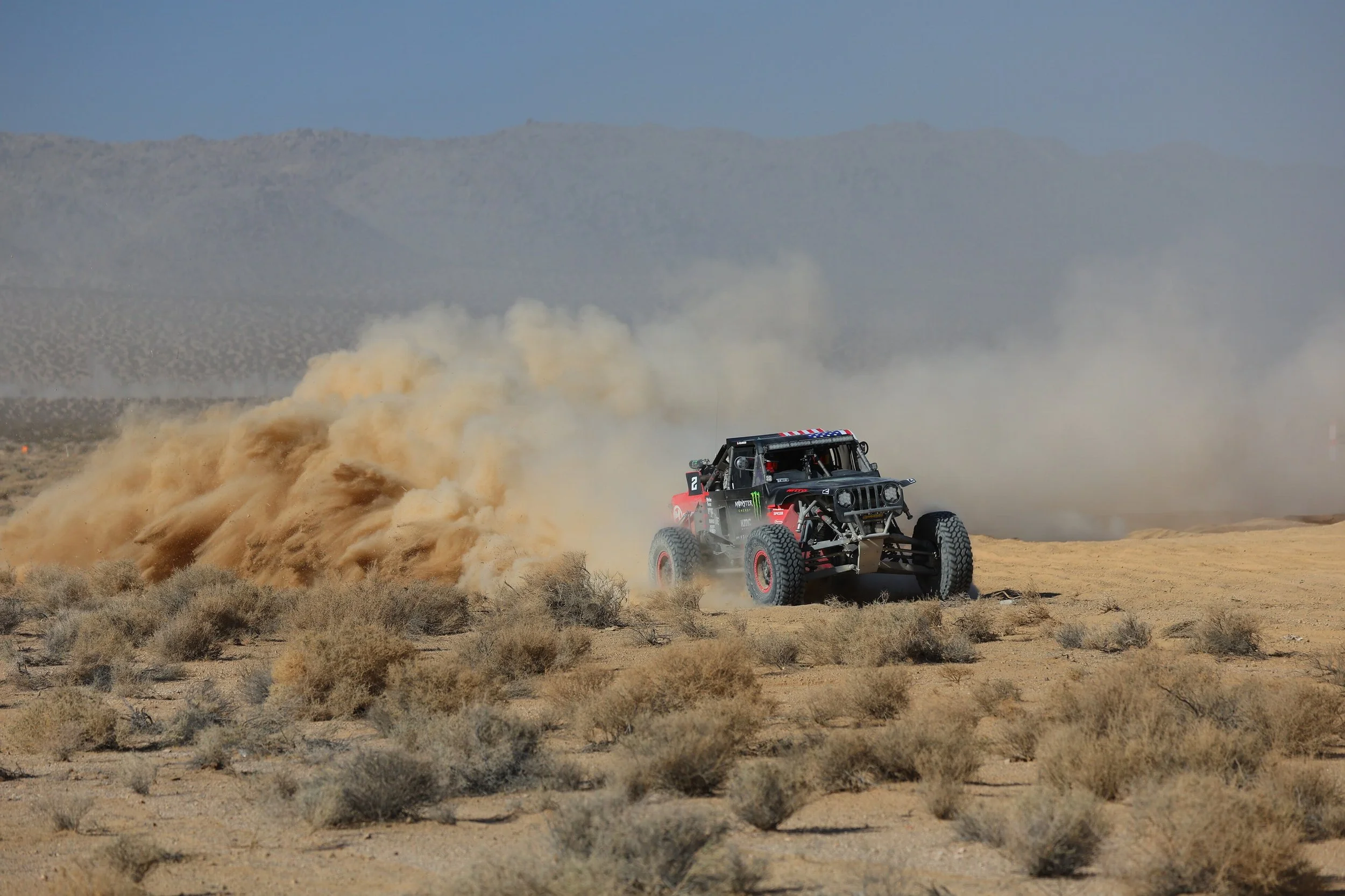 1_30_CaseyCurrie_KingOfHammers_JohnsonValley_DesertRace_TrophyJeep_NoCrop_014.JPG
