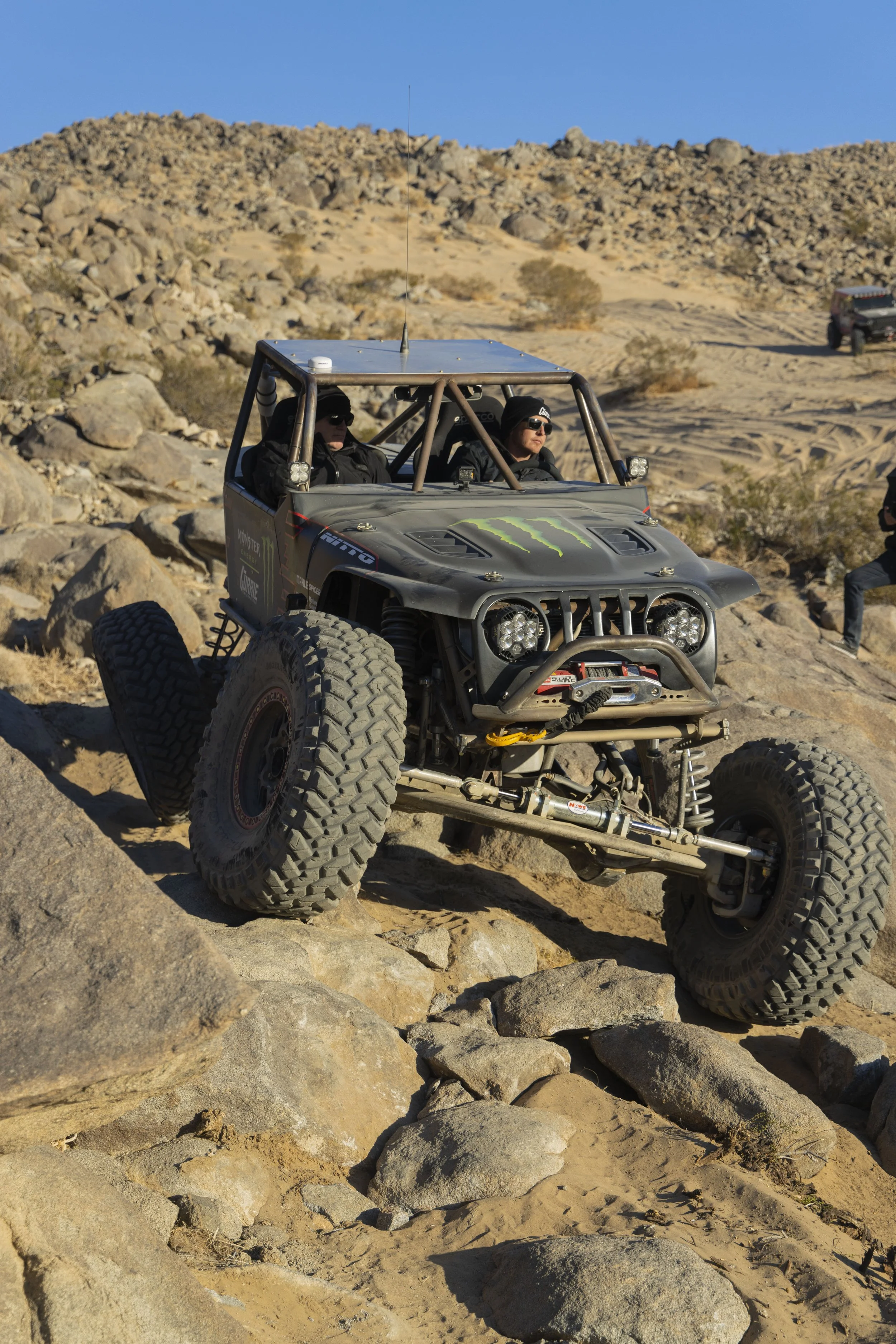 2_1_CaseyCurrie_KingOfHammers_JohnsonValley_Day6_PreRunningRockSections_RockBuggy_NoCrop_012.jpg