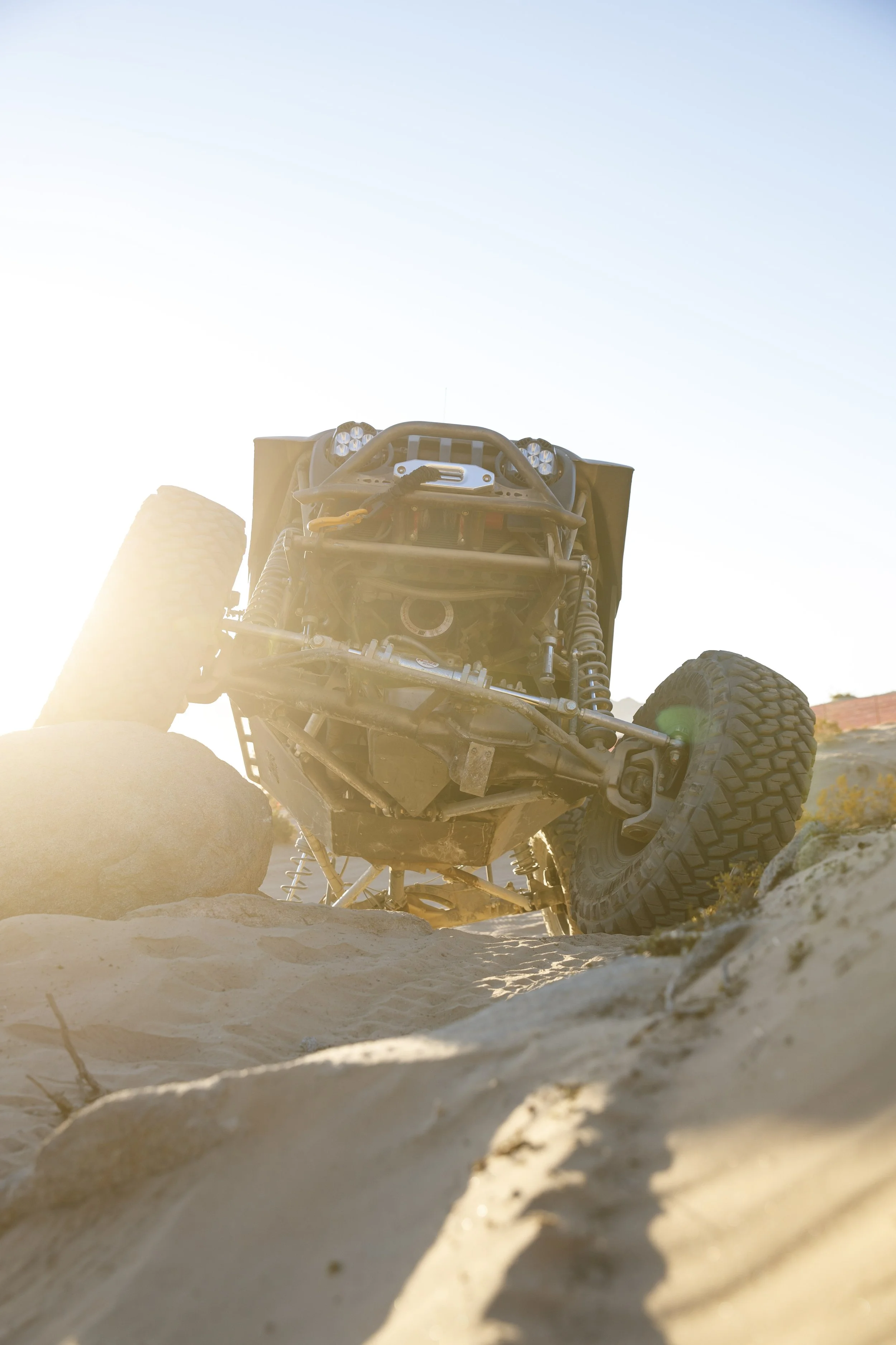 2_1_CaseyCurrie_KingOfHammers_JohnsonValley_Day6_PreRunningRockSections_RockBuggy_NoCrop_029.jpg