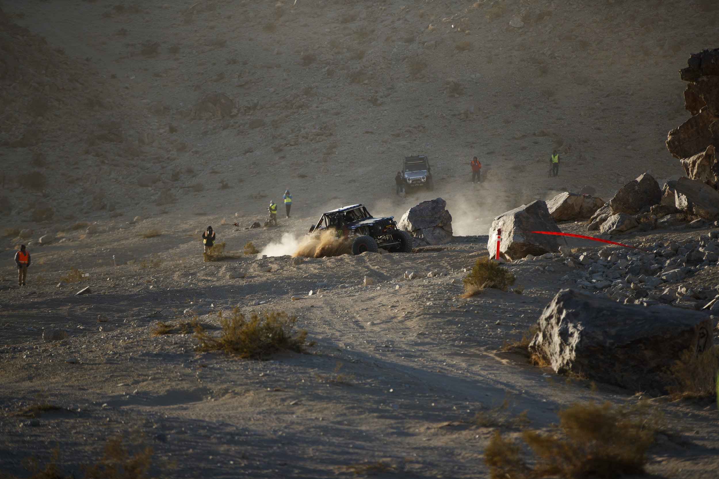 2_2_CaseyCurrie_KingofHammers_JohnsonValley_Day7_Ultra4Qualifying_RockJeep_NoCrop_008.jpg