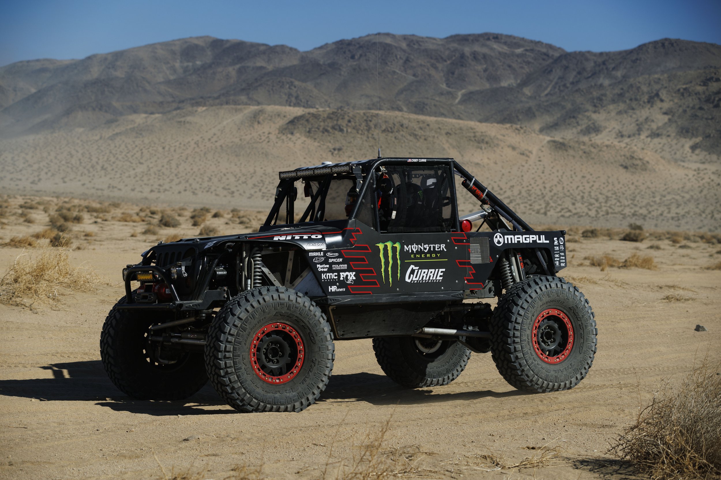 2_2_CaseyCurrie_KingofHammers_JohnsonValley_Day7_Ultra4Qualifying_RockJeep_NoCrop_017.jpg