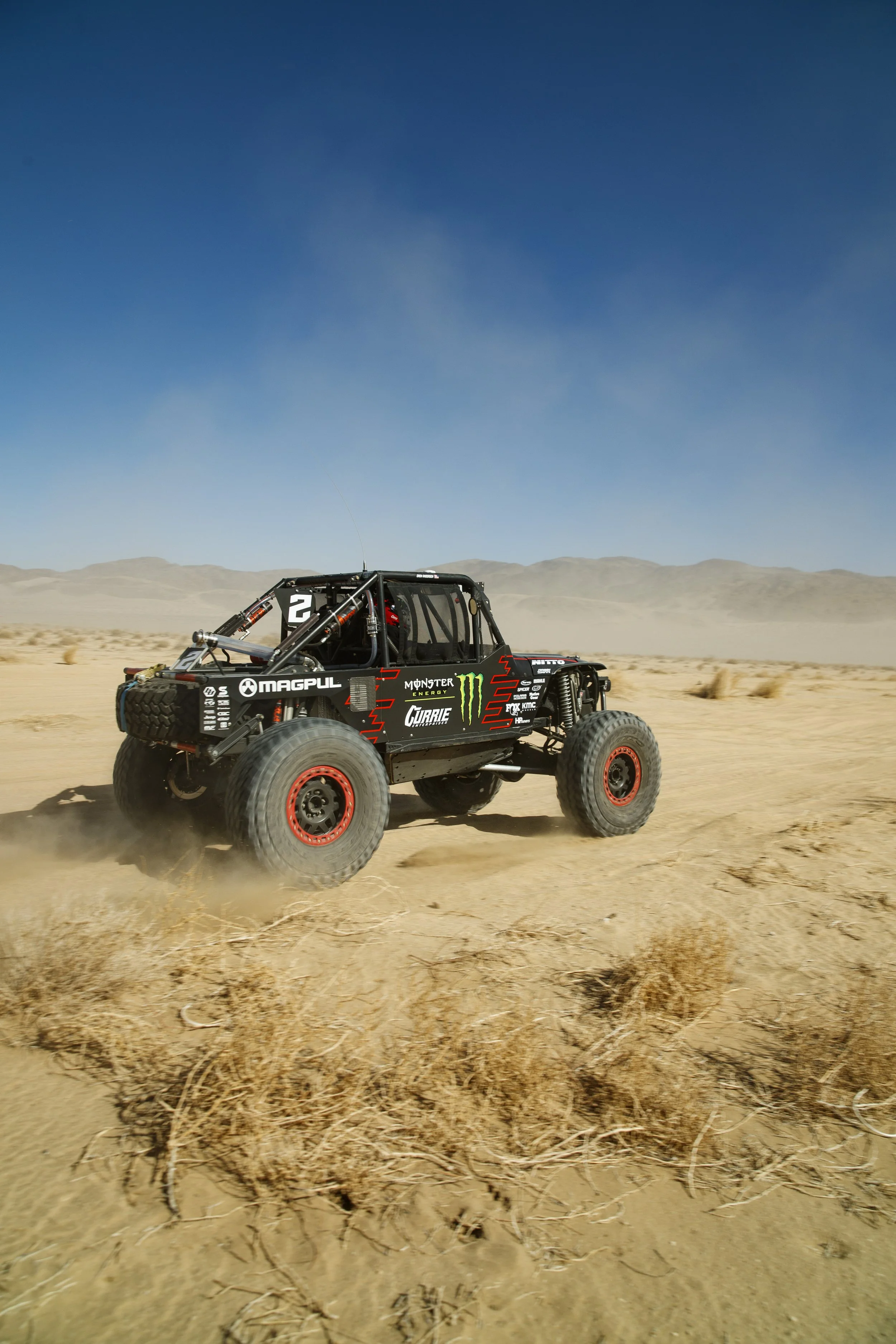 2_2_CaseyCurrie_KingofHammers_JohnsonValley_Day7_Ultra4Qualifying_RockJeep_NoCrop_019.jpg