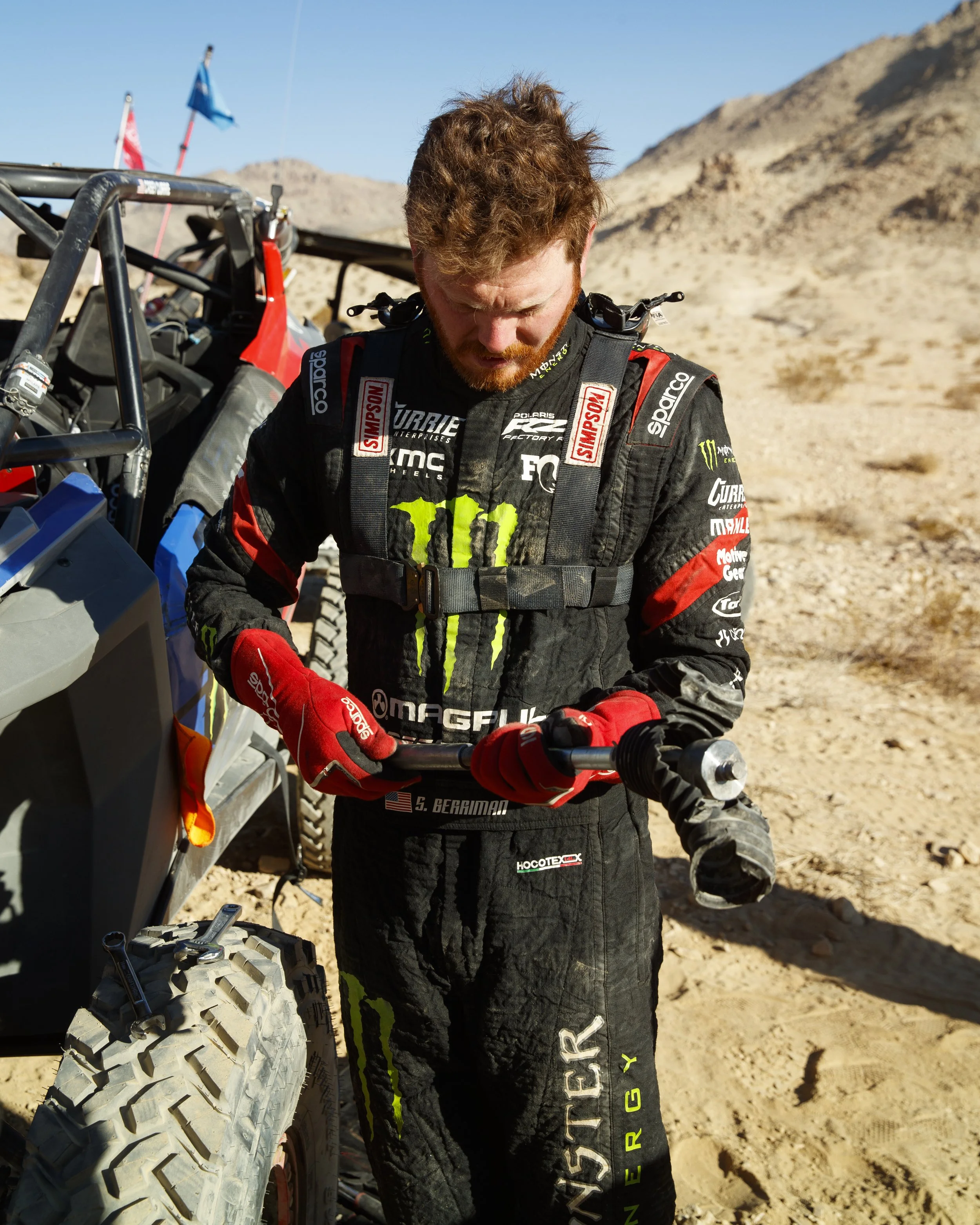 2_2_CaseyCurrie_KingofHammers_JohnsonValley_Day8_UTVRace_PolarisRZR_InstaPost4x5_008.jpg