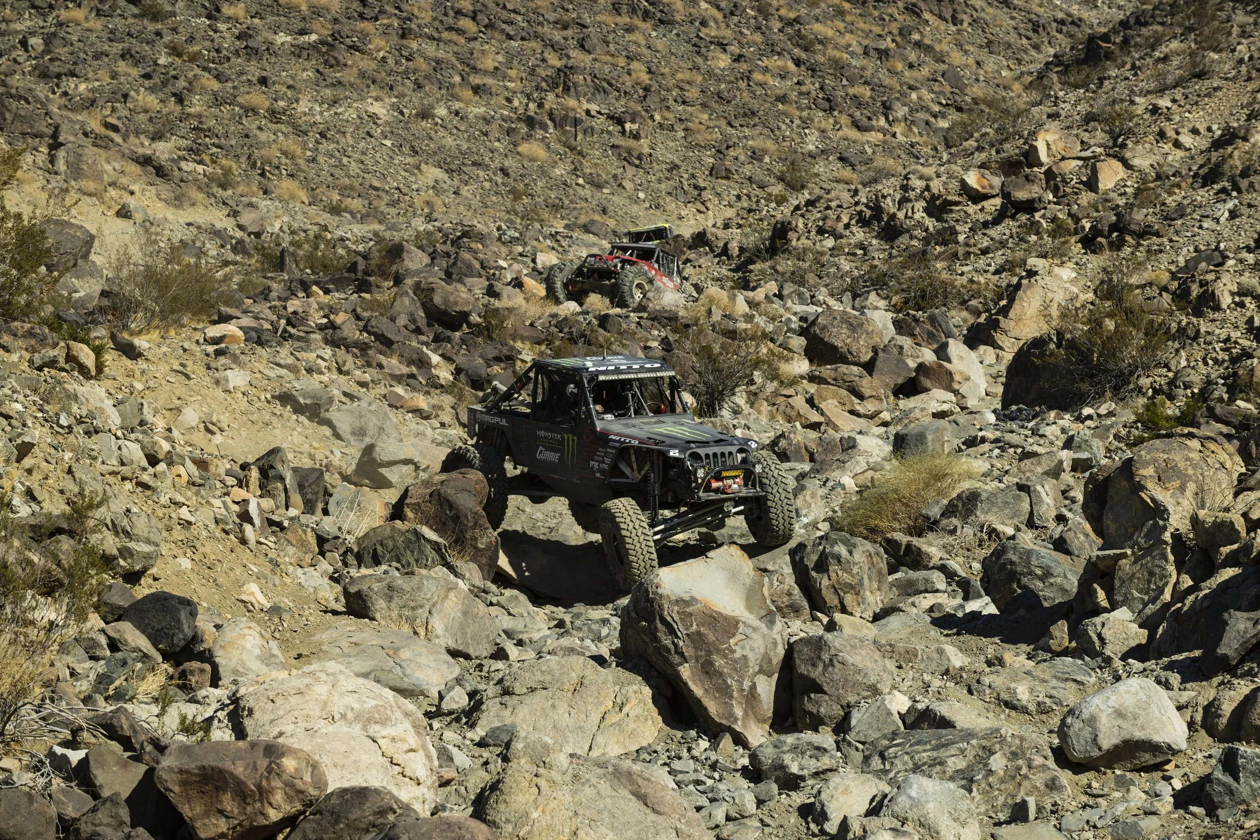 2_5_CaseyCurrie_KingofHammers_JohnsonValley_Day10_Ultra4Race_RockJeep_NoCrop_003.jpg