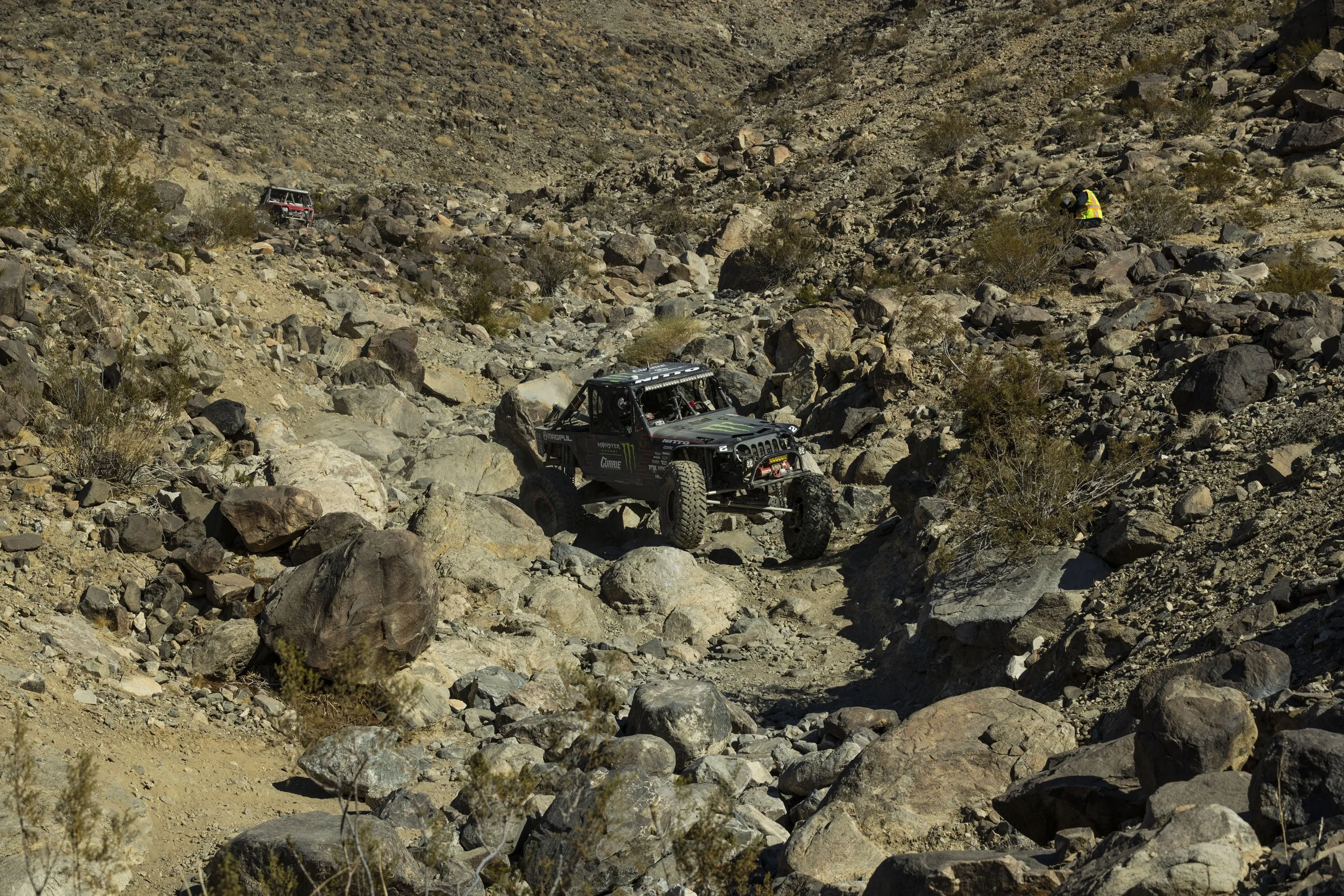 2_5_CaseyCurrie_KingofHammers_JohnsonValley_Day10_Ultra4Race_RockJeep_NoCrop_004.jpg