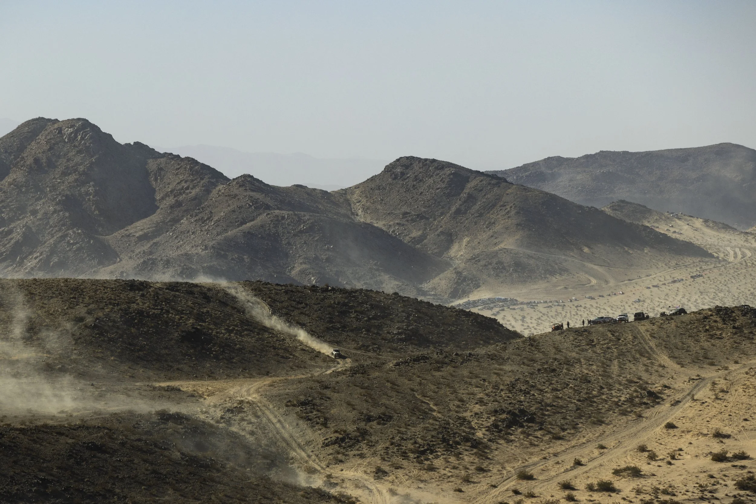 2_5_CaseyCurrie_KingofHammers_JohnsonValley_Day10_Ultra4Race_RockJeep_NoCrop_010.jpg