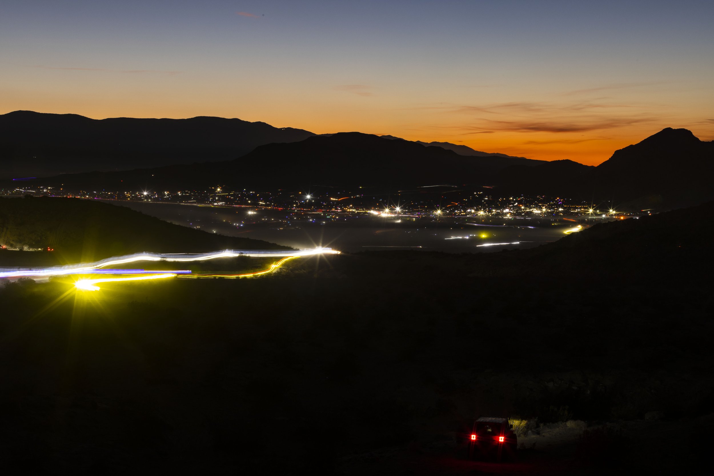 2_5_CaseyCurrie_KingofHammers_JohnsonValley_Day10_Ultra4Race_RockJeep_NoCrop_029.jpg