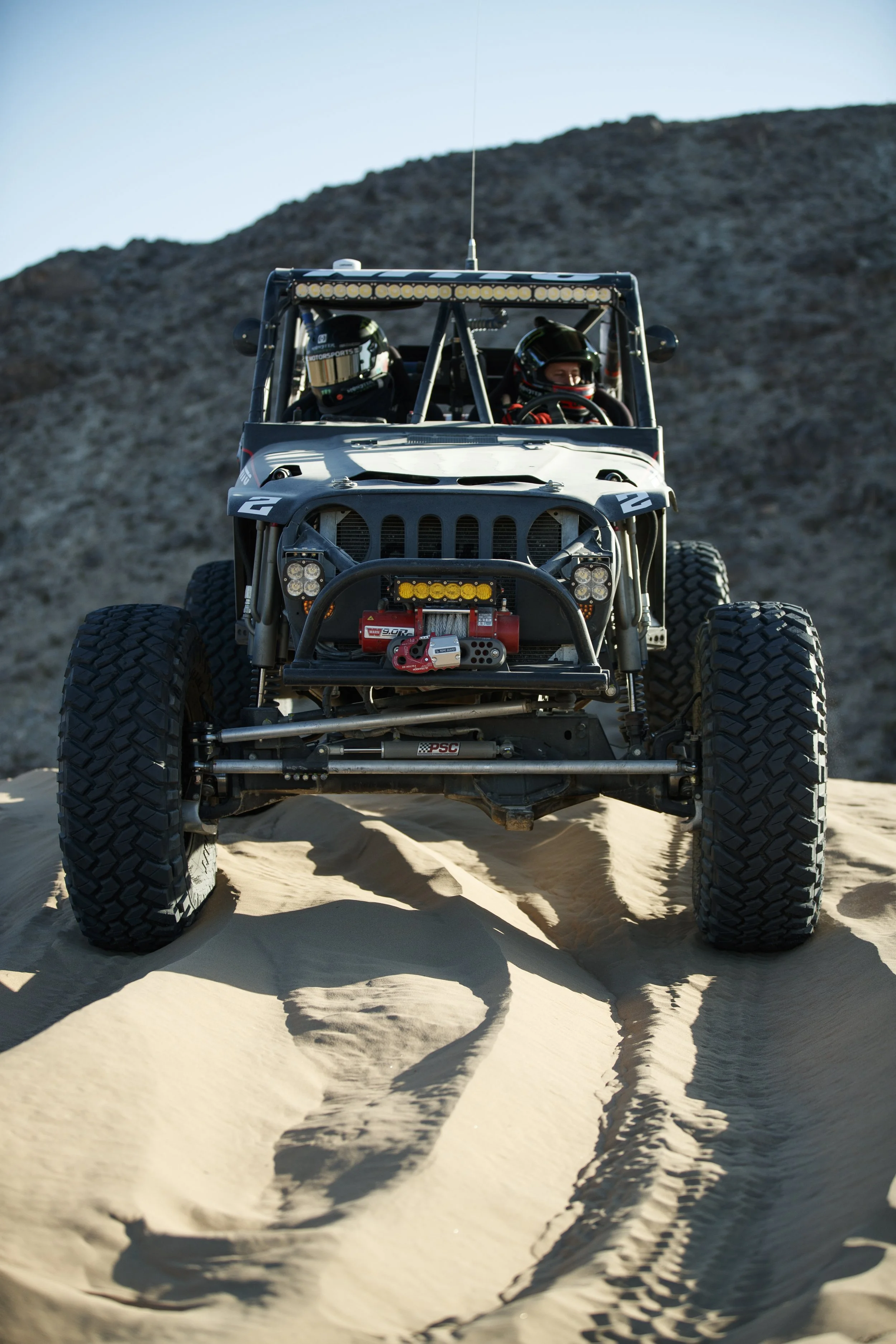 2_18_CaseyCurrie_JohnsonValley_RockJeep_NoCrop_006.jpg