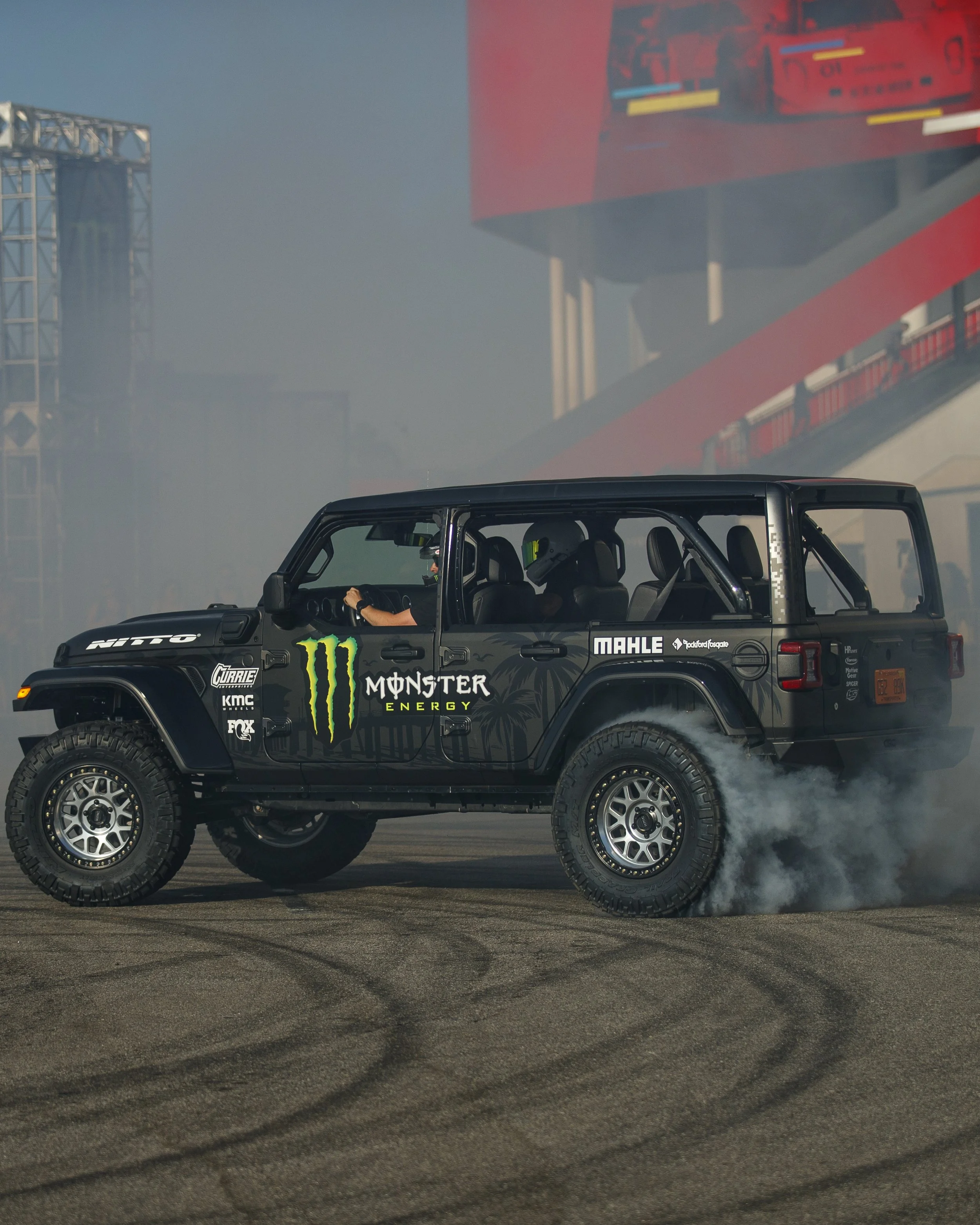 3_5_CaseyCurrie_DaytonaBikeWeek_DriftJeep_NoCrop_007.jpg