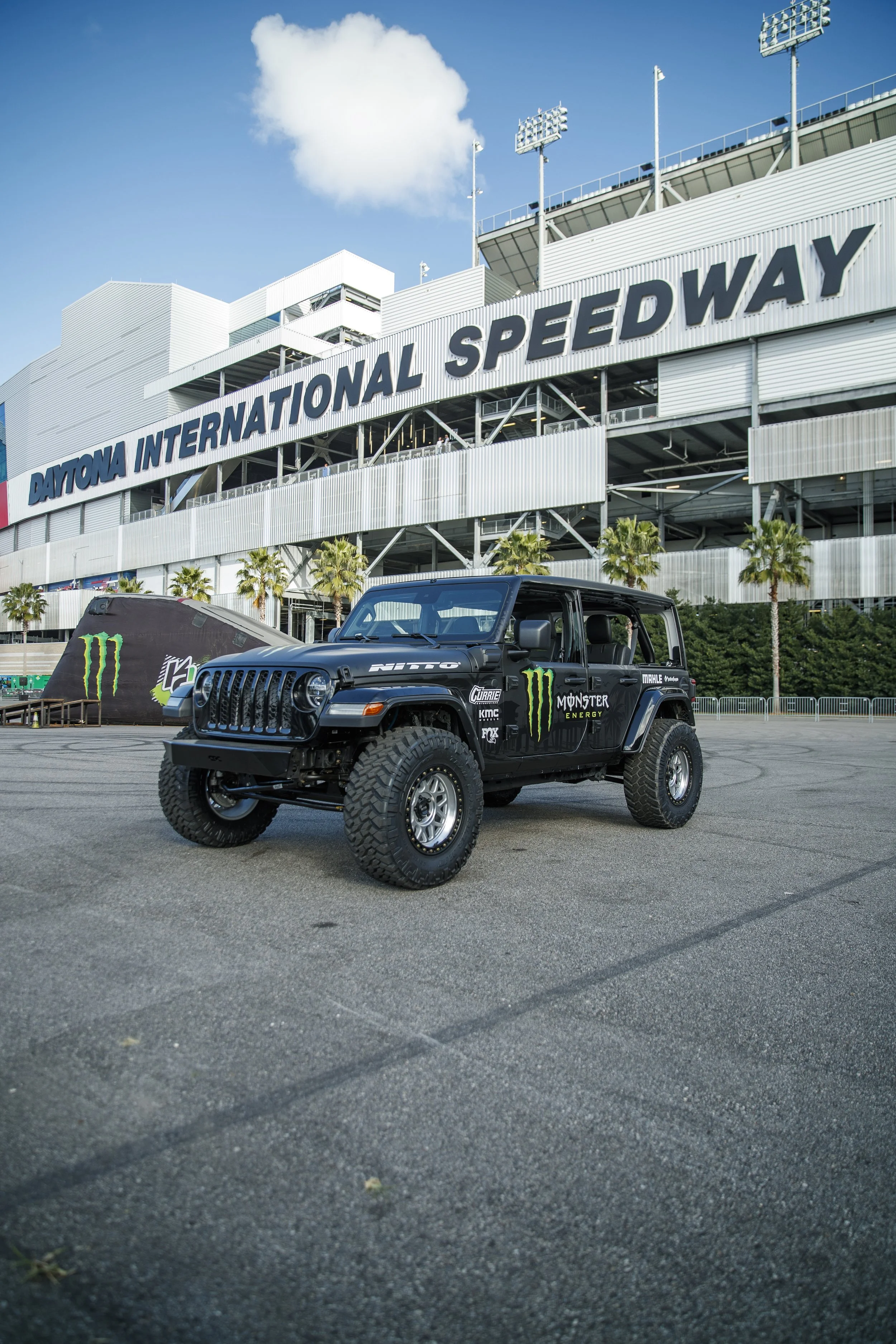 3_5_CaseyCurrie_DaytonaBikeWeek_DriftJeep_NoCrop_009.jpg