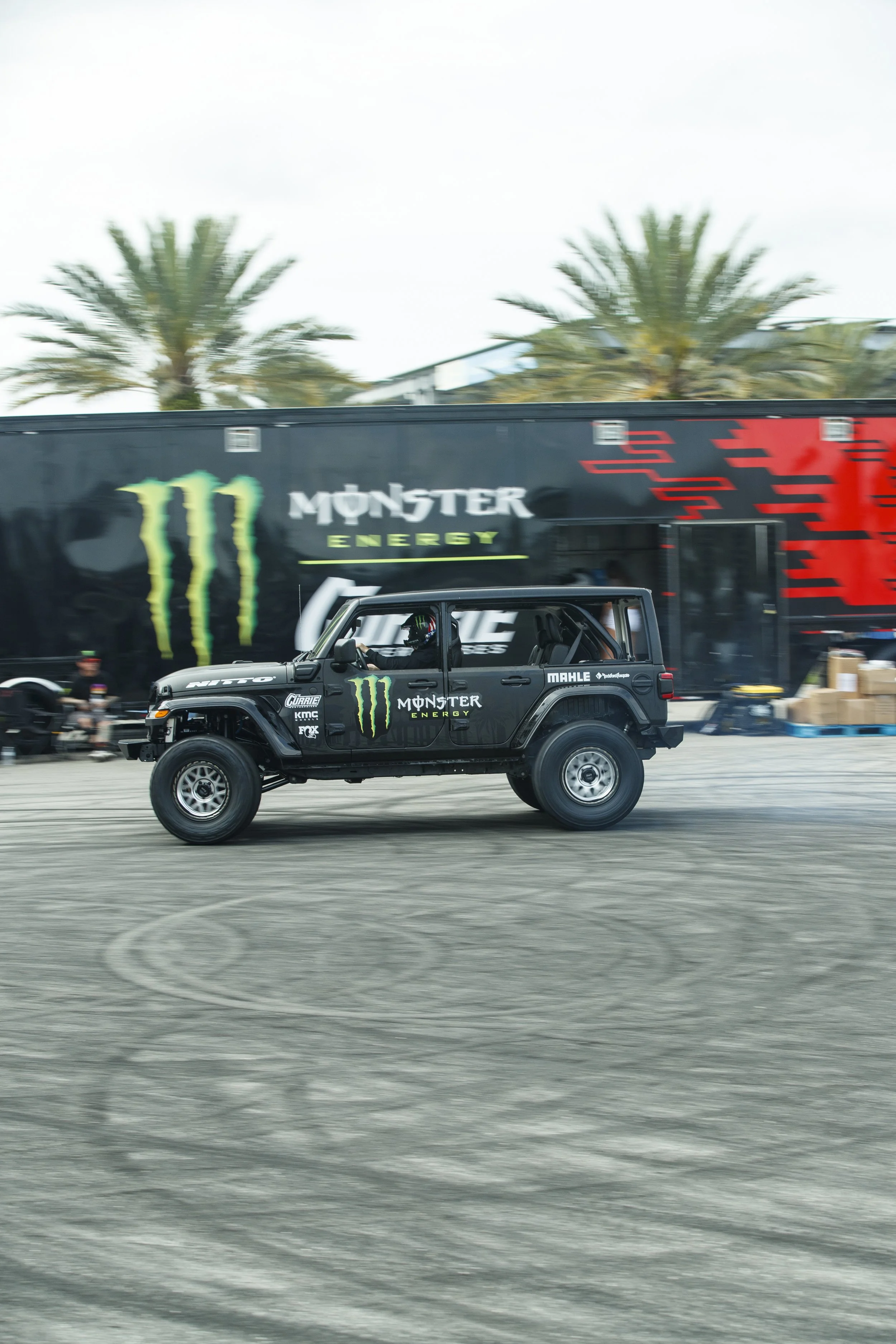 3_5_CaseyCurrie_DaytonaBikeWeek_DriftJeep_NoCrop_017.jpg