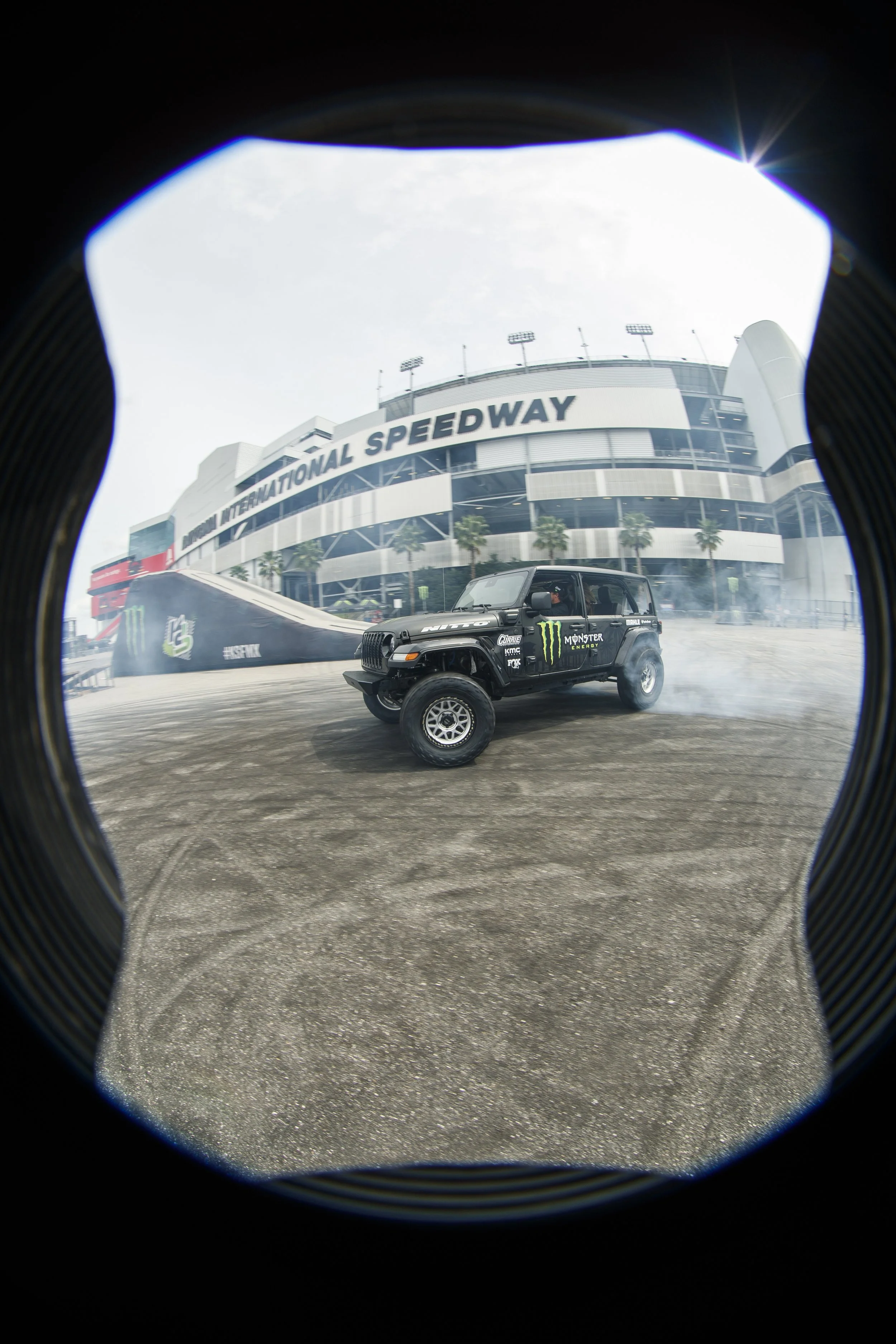 3_5_CaseyCurrie_DaytonaBikeWeek_DriftJeep_NoCrop_019.jpg